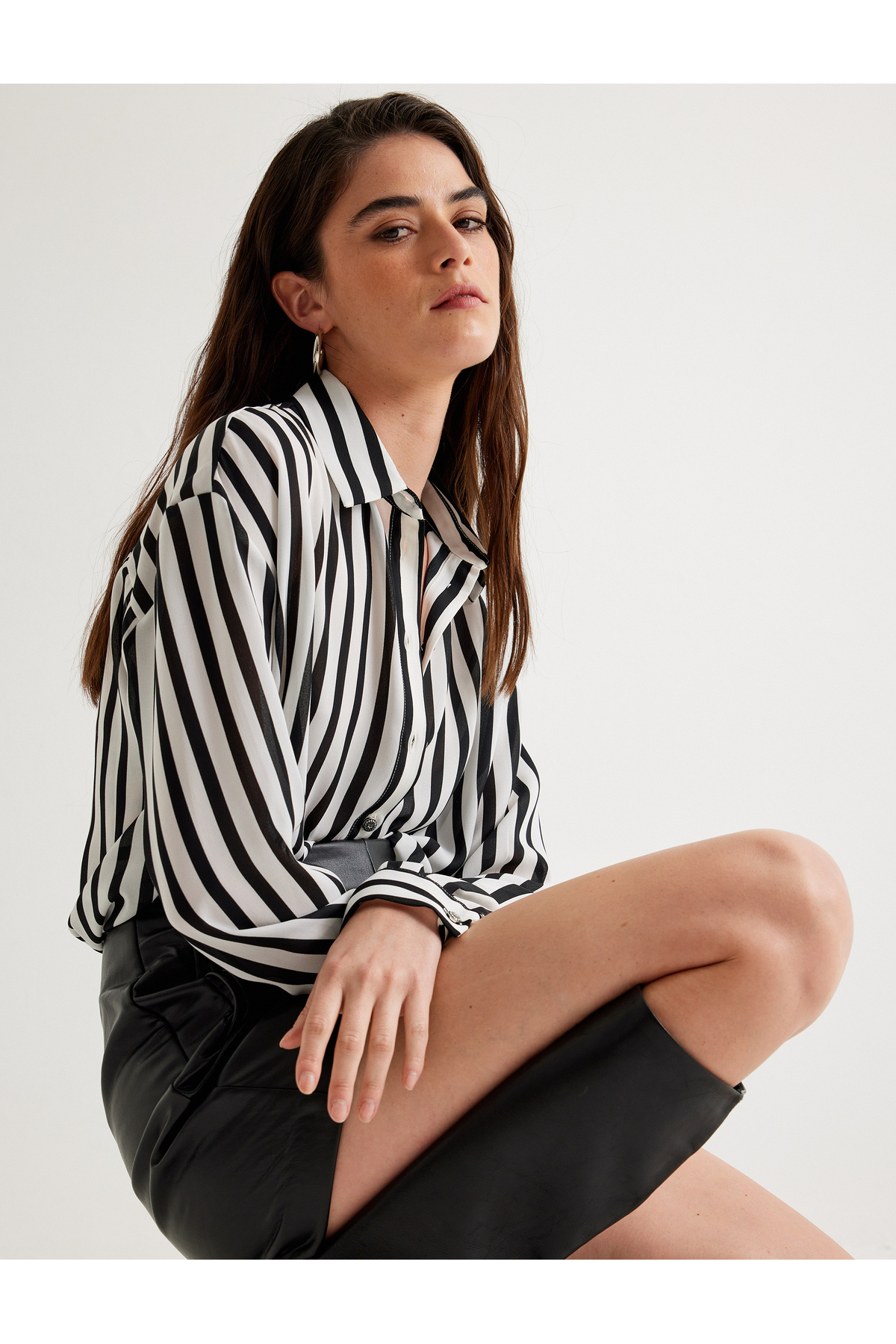 پیراهن یقه کلاسیک آستین بلند