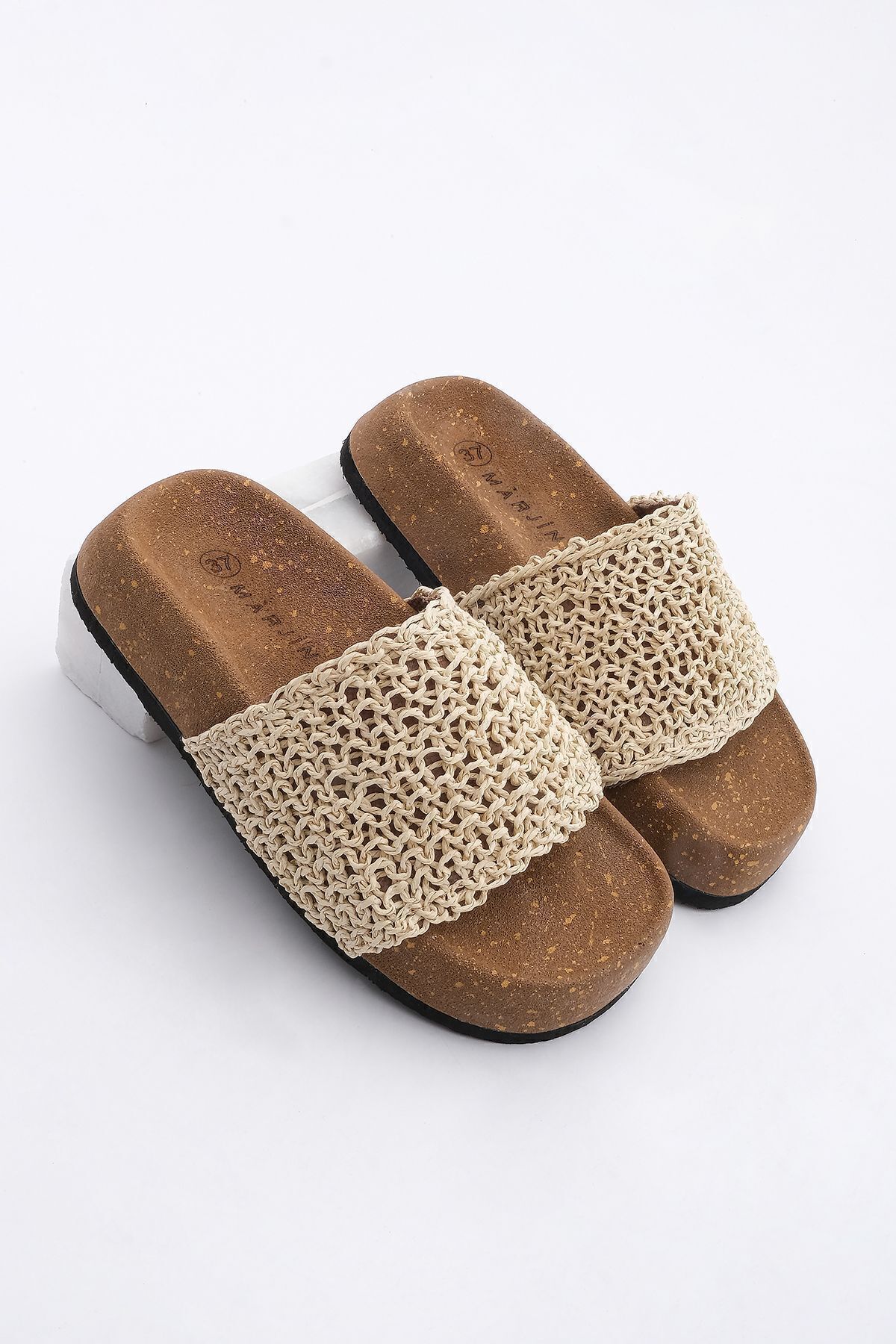 Women's Hand Knitted Mushroom Pattern Sole Straw Daily Slippers Elesya Beige Wicker