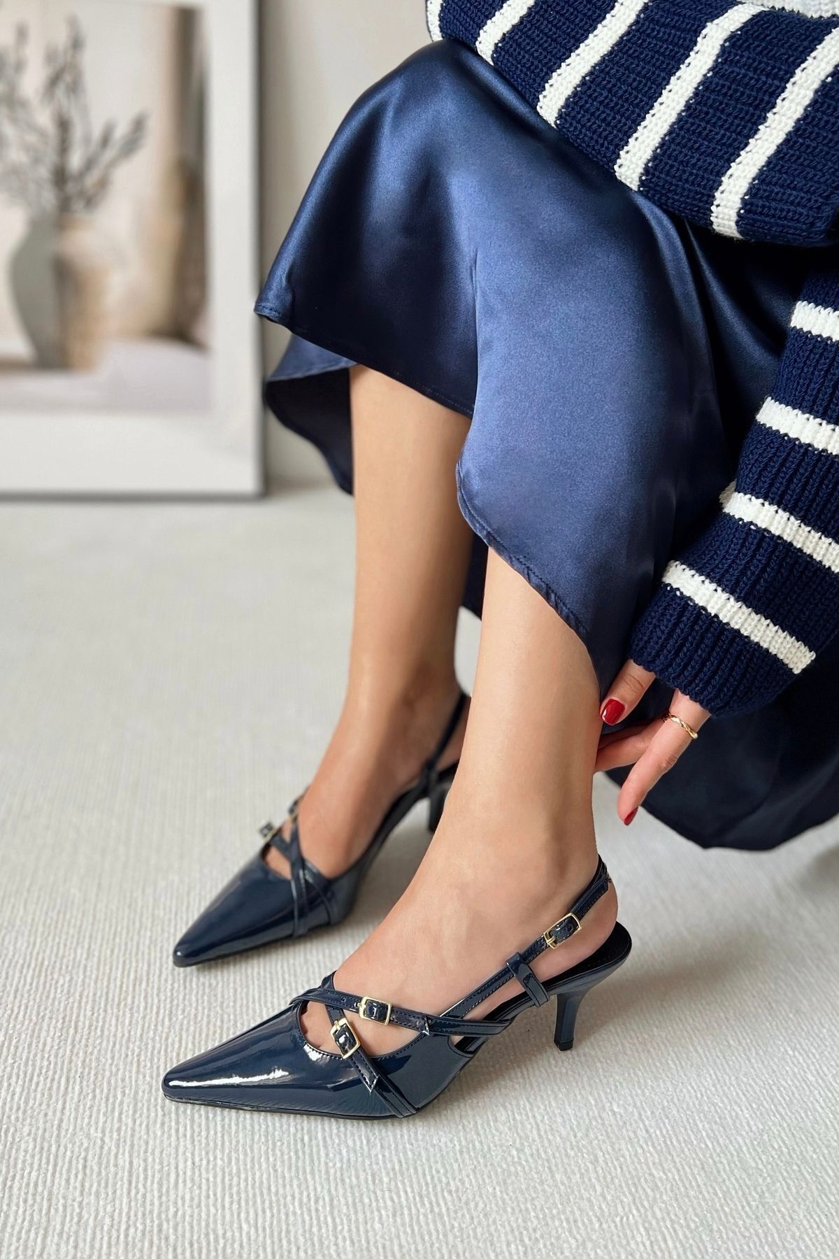 Navy blue patent leather heels store