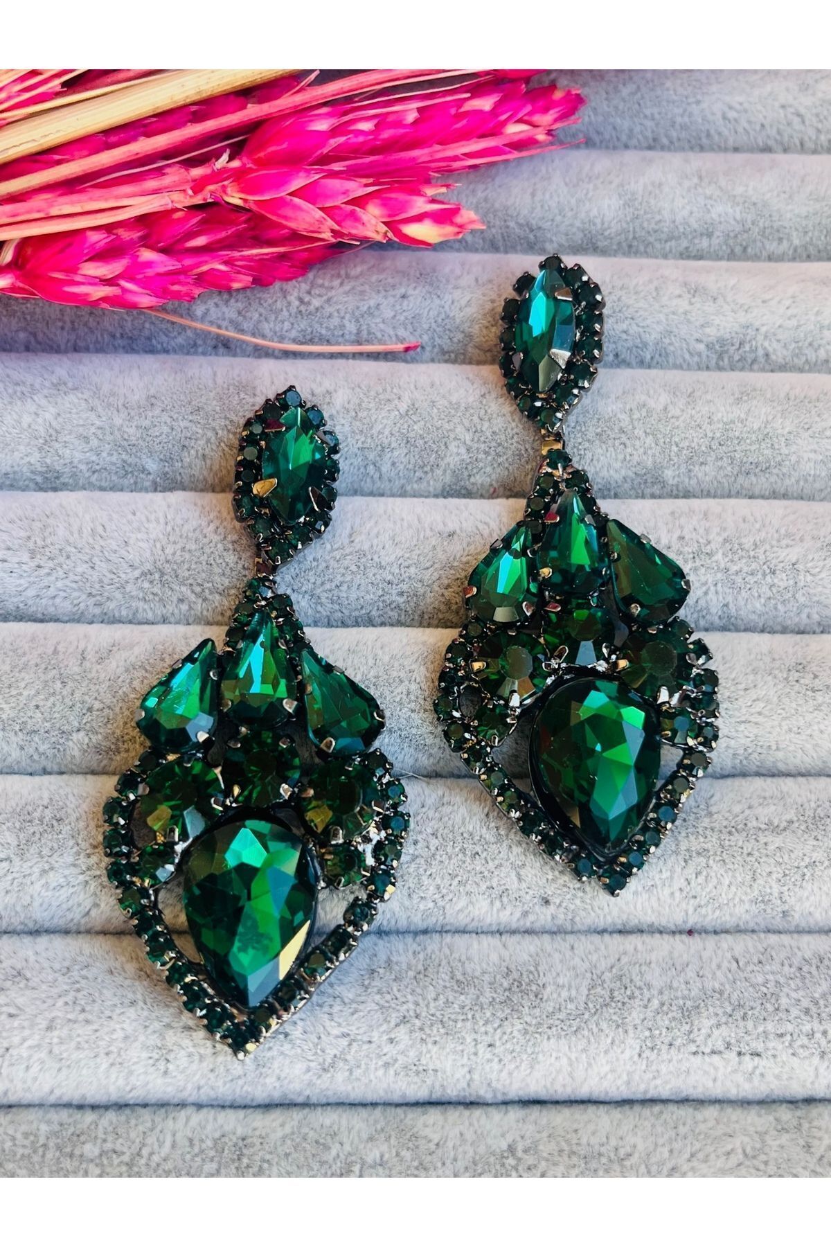 Emerald green pageant earrings hotsell