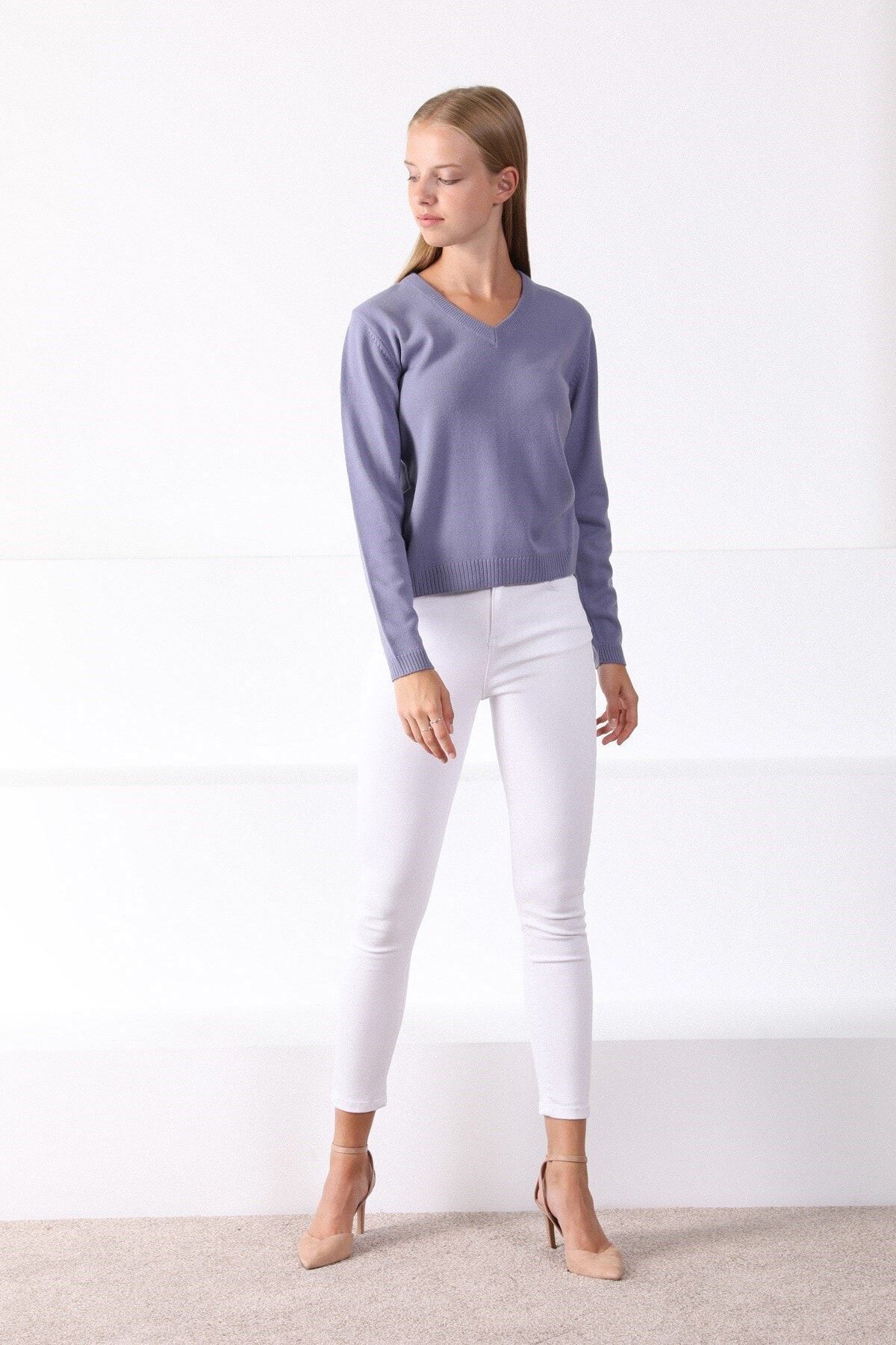 Ferraro-Women's Lilac V-Neck Knitwear Sweater 4