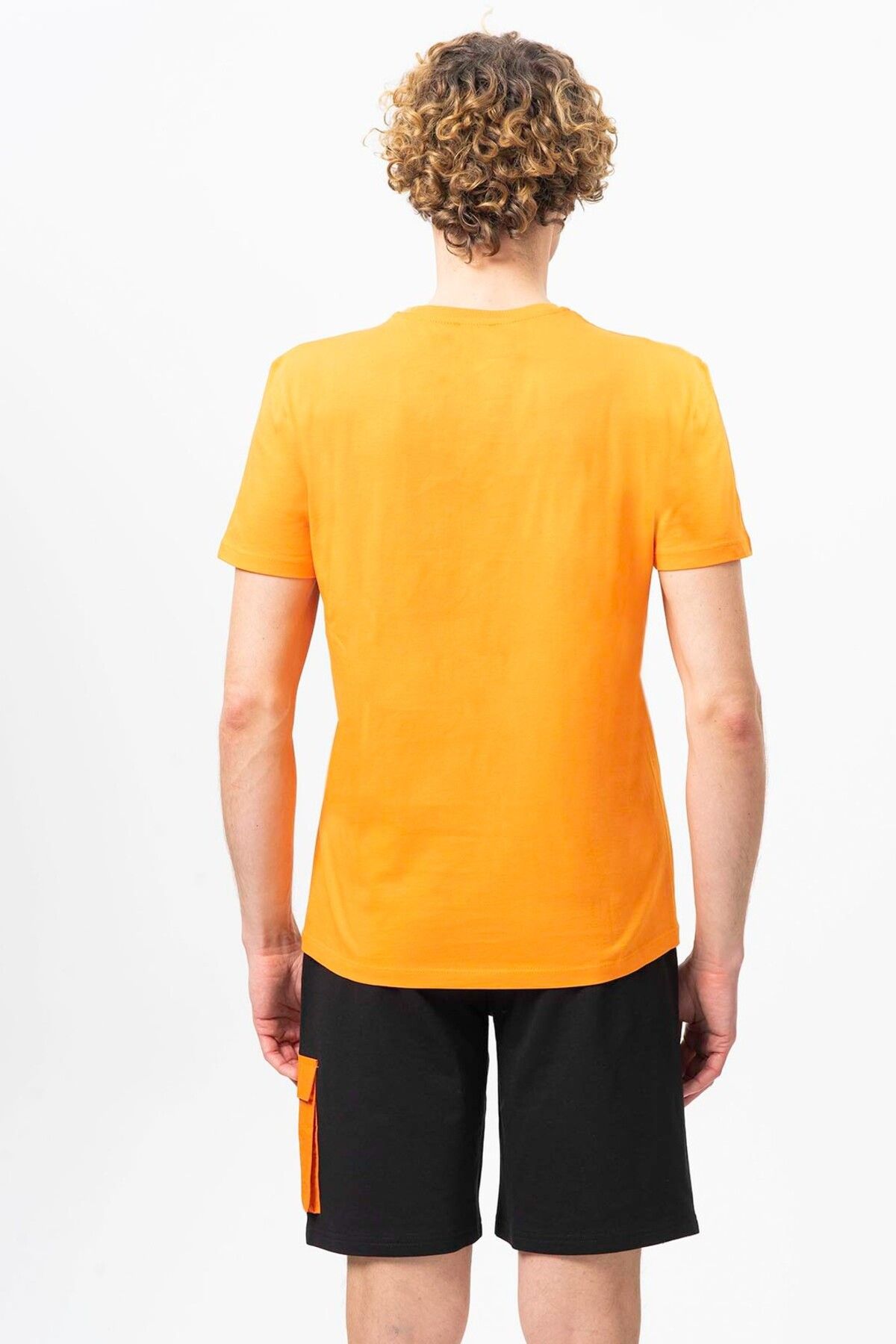 Benetton-تي شيرت رجالي موديل M20452 71394 2