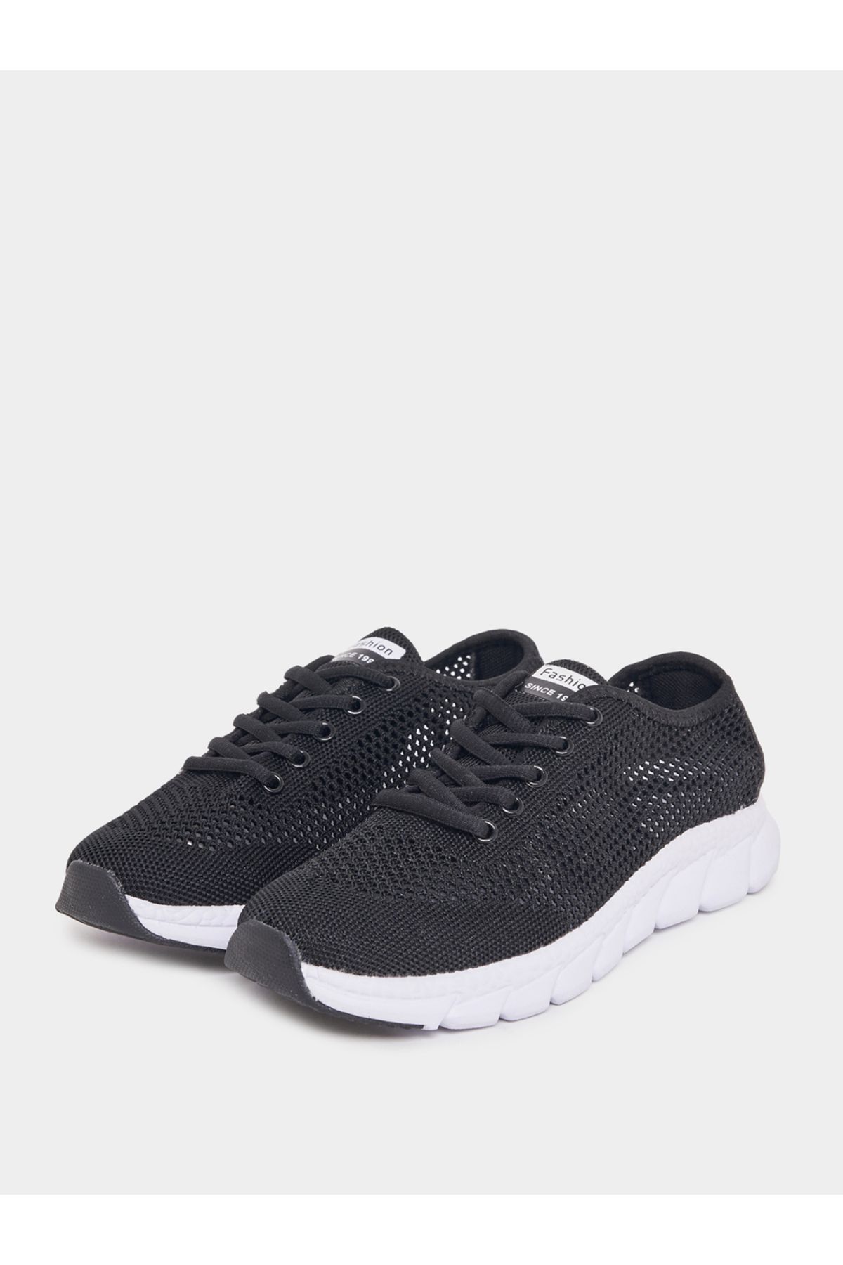 Styli-Mesh Design Lace-Up Sneakers 3