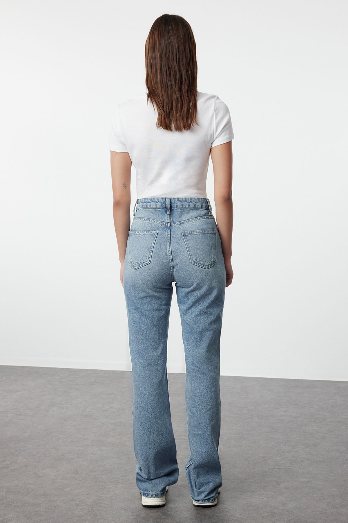 Trendyol Collection-Blue Ripped Detailed High Waist Flare Jeans TWOSS22JE0440 5
