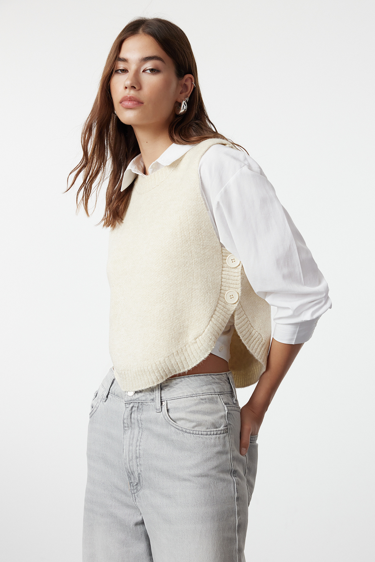 Trendyol Collection-Geknöpfter Strickpullover – Stone Soft Texture TWOAW25SV00013 1