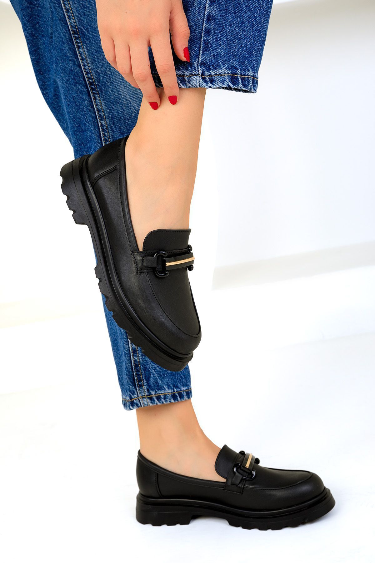 SOHO-Casual Women's Shoes 19389 - Black 1