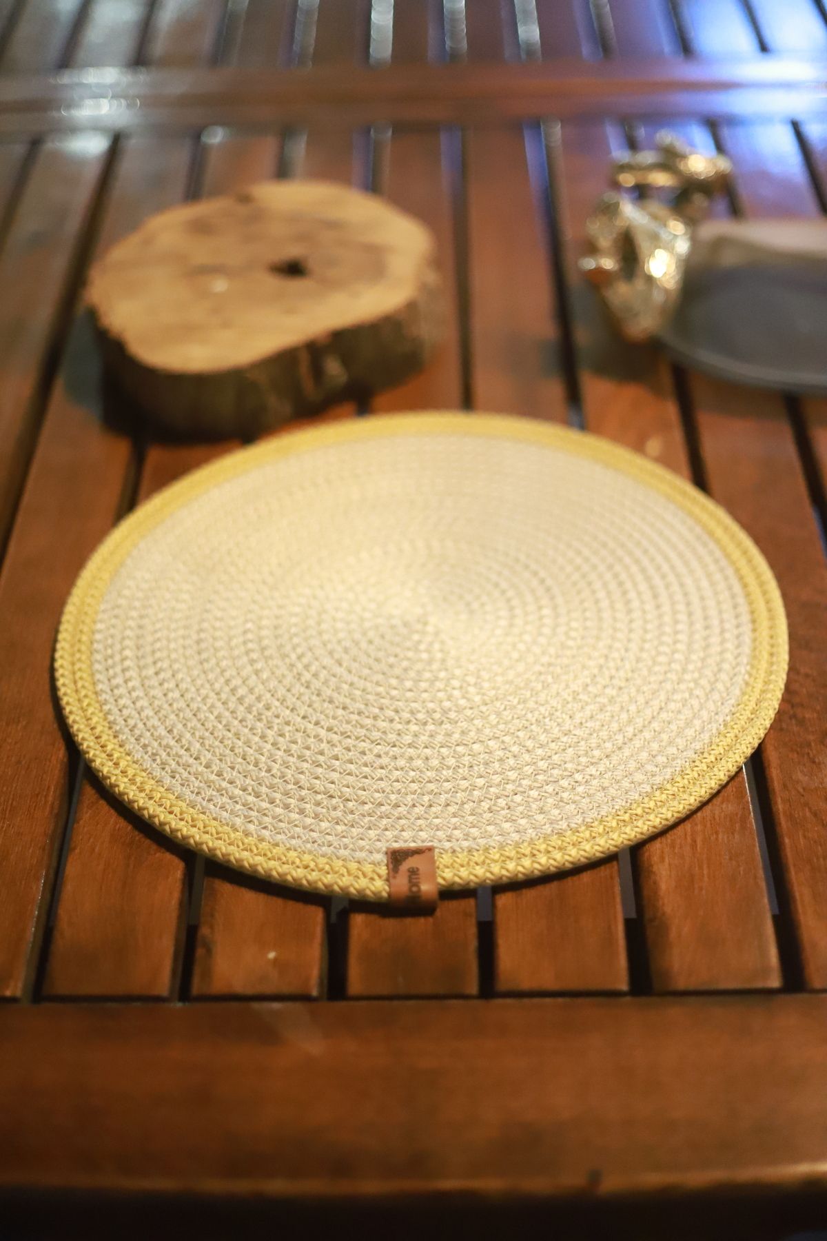 https://cdn.dsmcdn.com/ty1430/product/media/images/prod/QC/20240718/22/610744e5-14c8-37e3-8643-d63430509db9/1_org_zoom.jpg