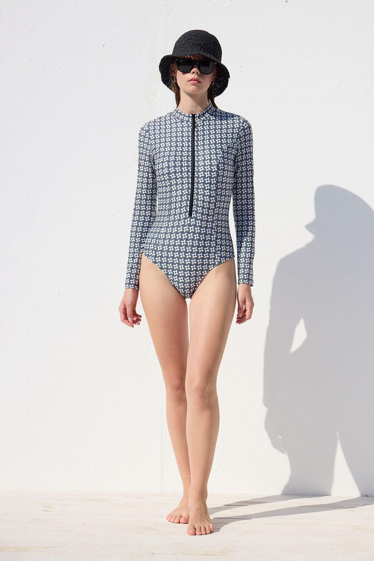 Manuka-Geometric Patterned Zippered Surf Swimsuit 2