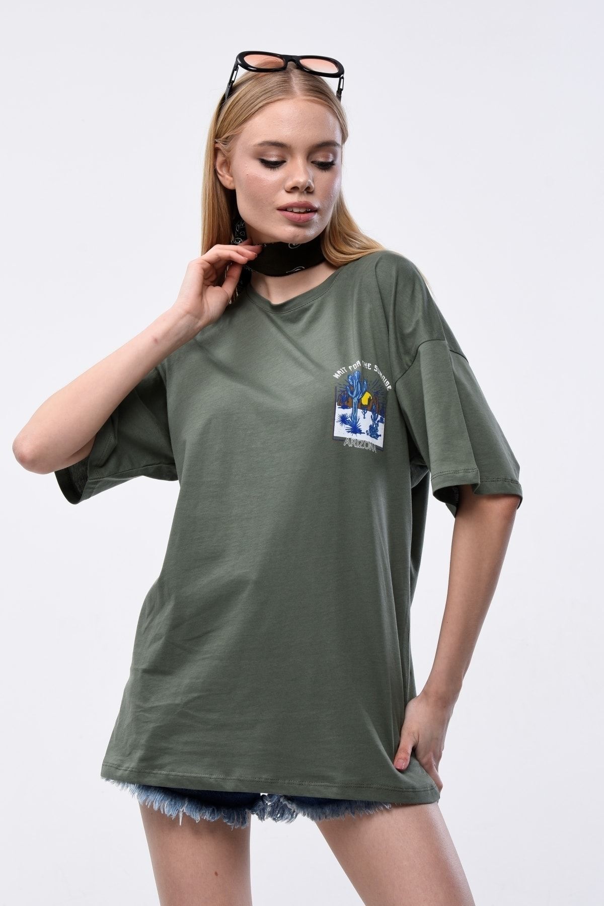 Mad&Calf-Women's Arizona Printed Oversize T-shirt 2
