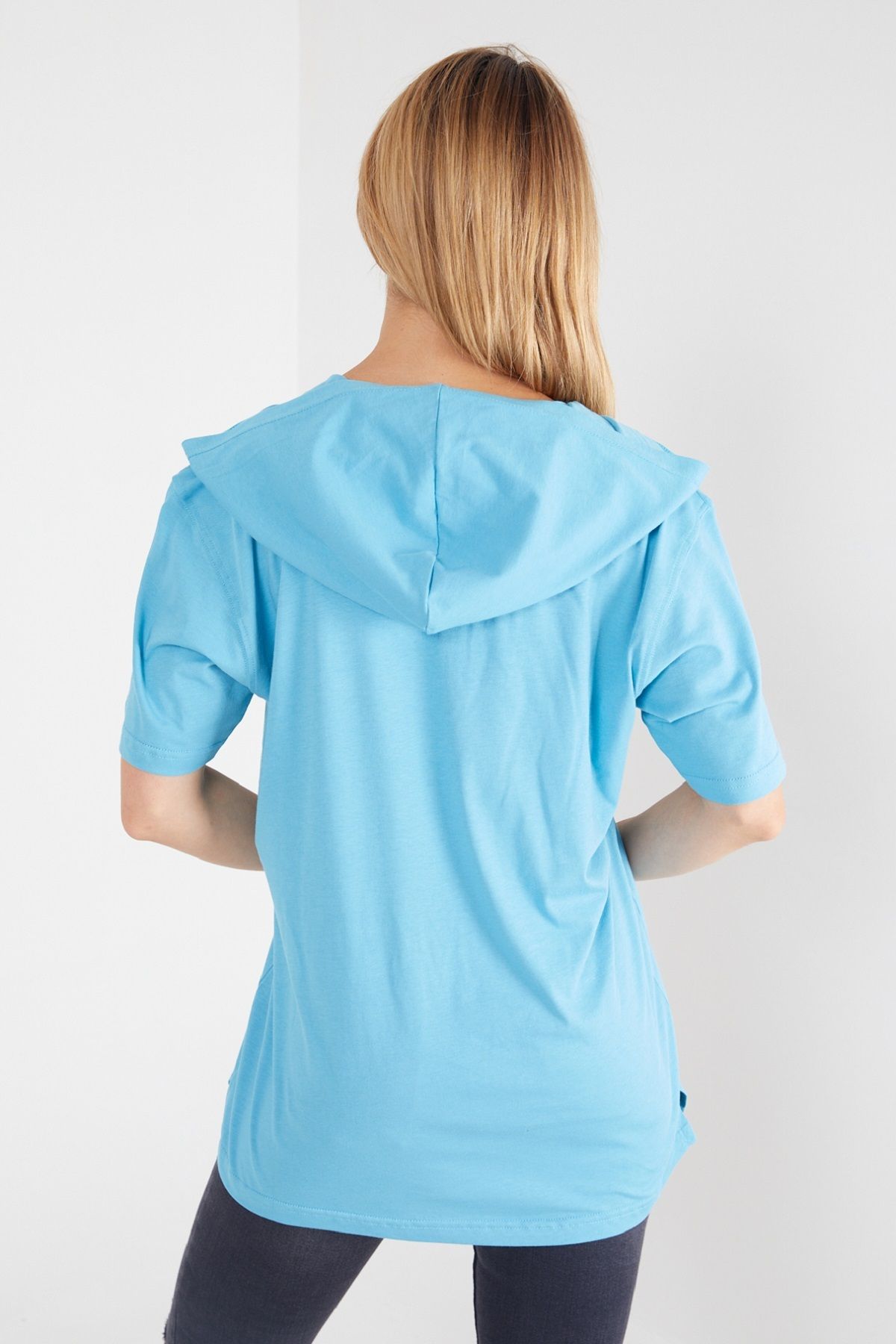 Sporting-Turquoise Hooded Comfortable Women's T-shirt - Kangaroo Pocket, Short Sleeve 8