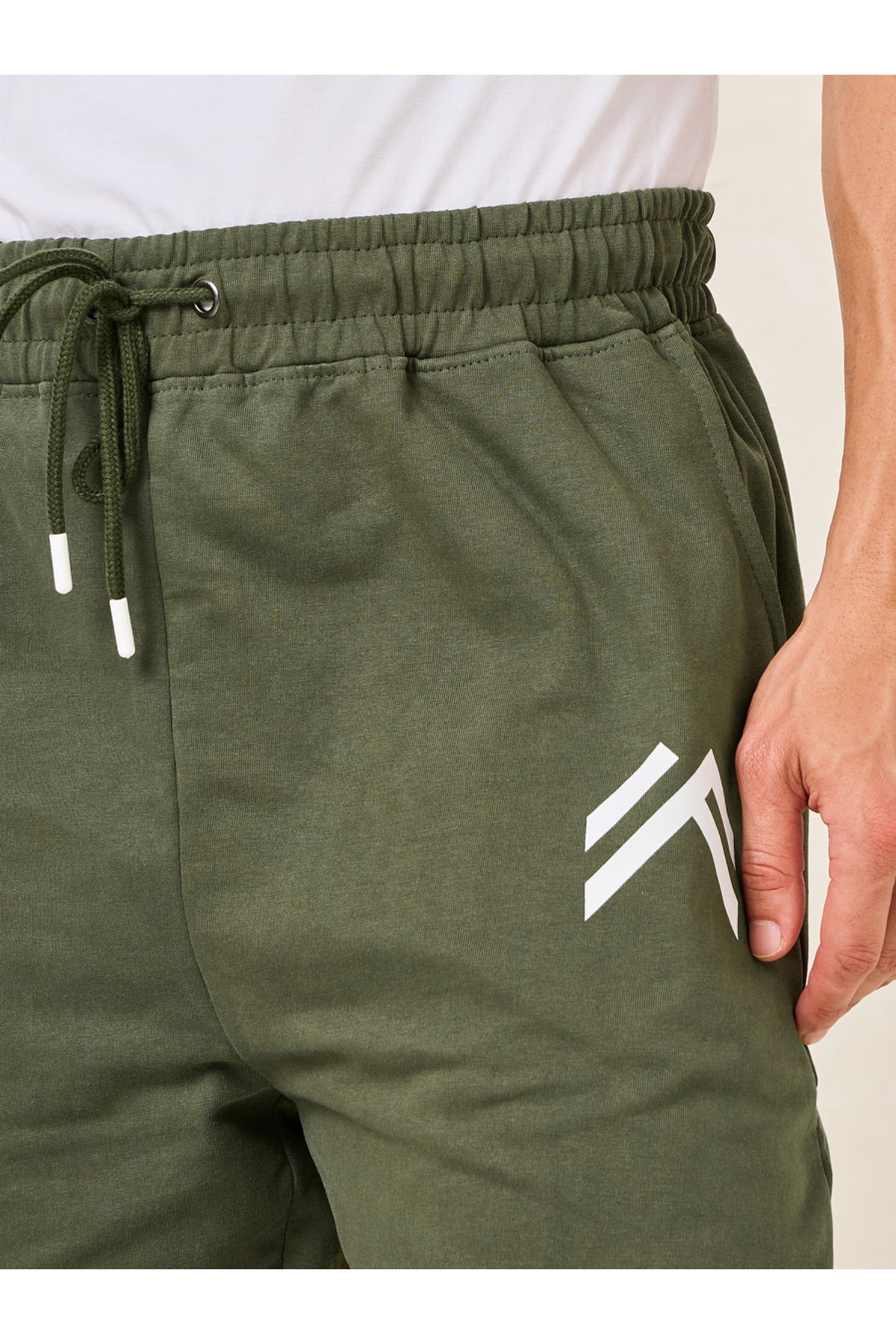Styli-Minimal Print Oversized Joggers with Elasticated Hem 3