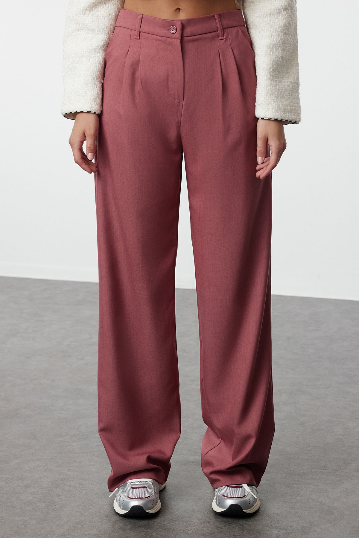 Trendyol Collection-Dusty Rose Stoffhose mit weitem Bein und Falten – TWOAW22PL0475 9