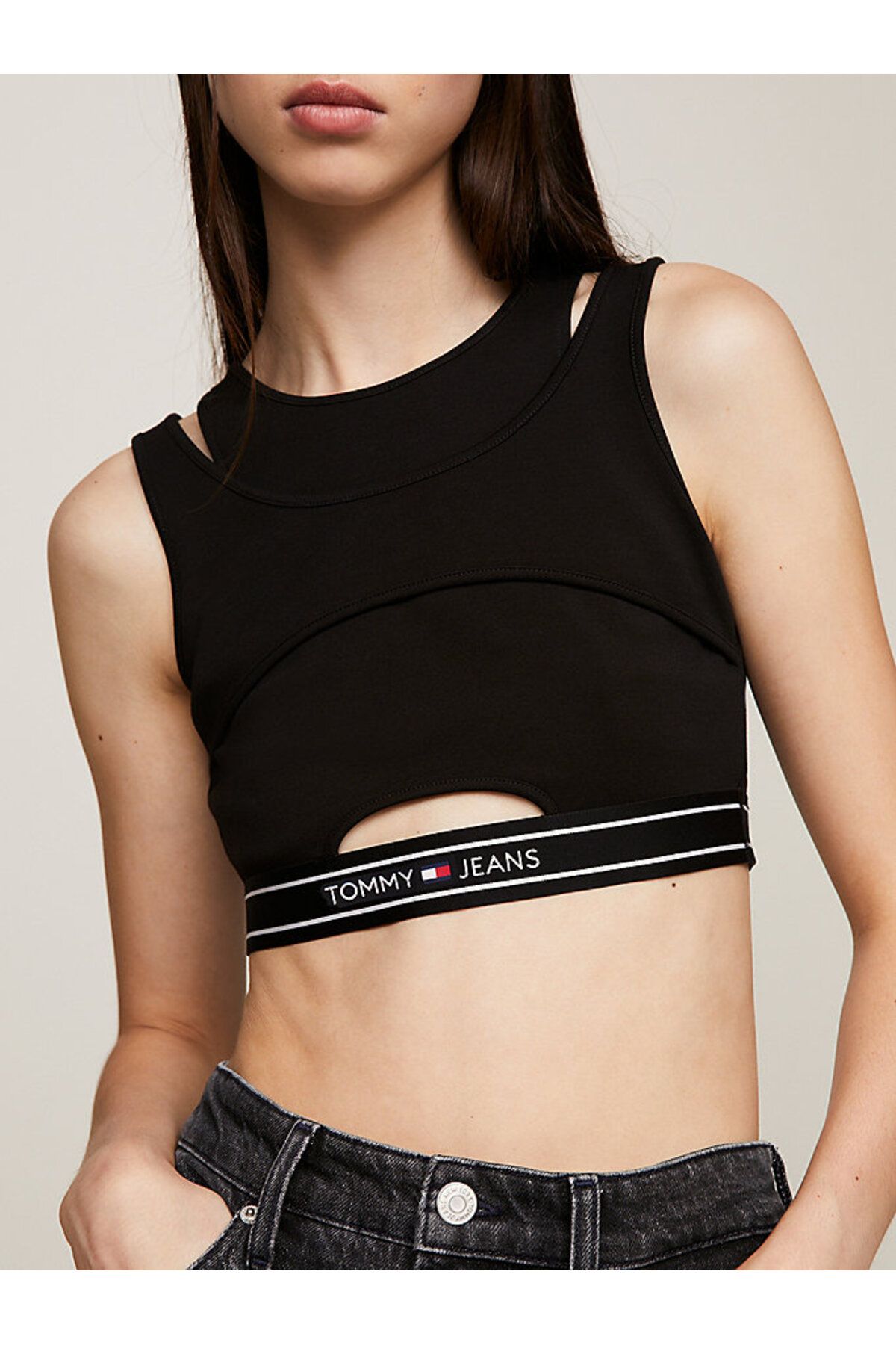 Tommy Hilfiger TOMMY JEANS KADIN CRP LOGO TAPING CUT OUT TANK Kad n Giyim
