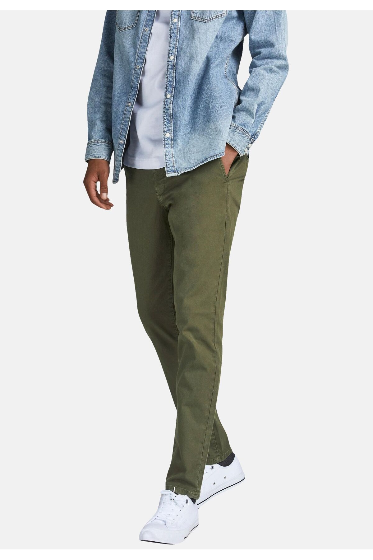 complete the look image