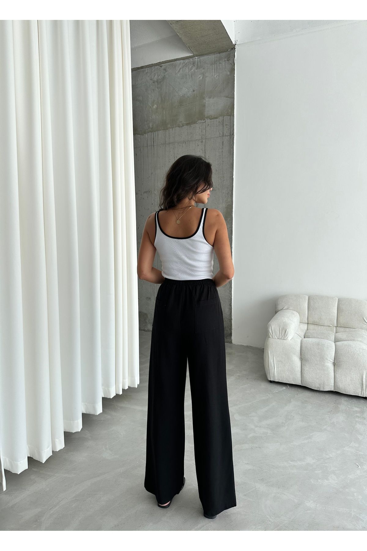Laluvia-Schwarze Hose aus Baumwollleinen mit elastischem Bund 3490 7