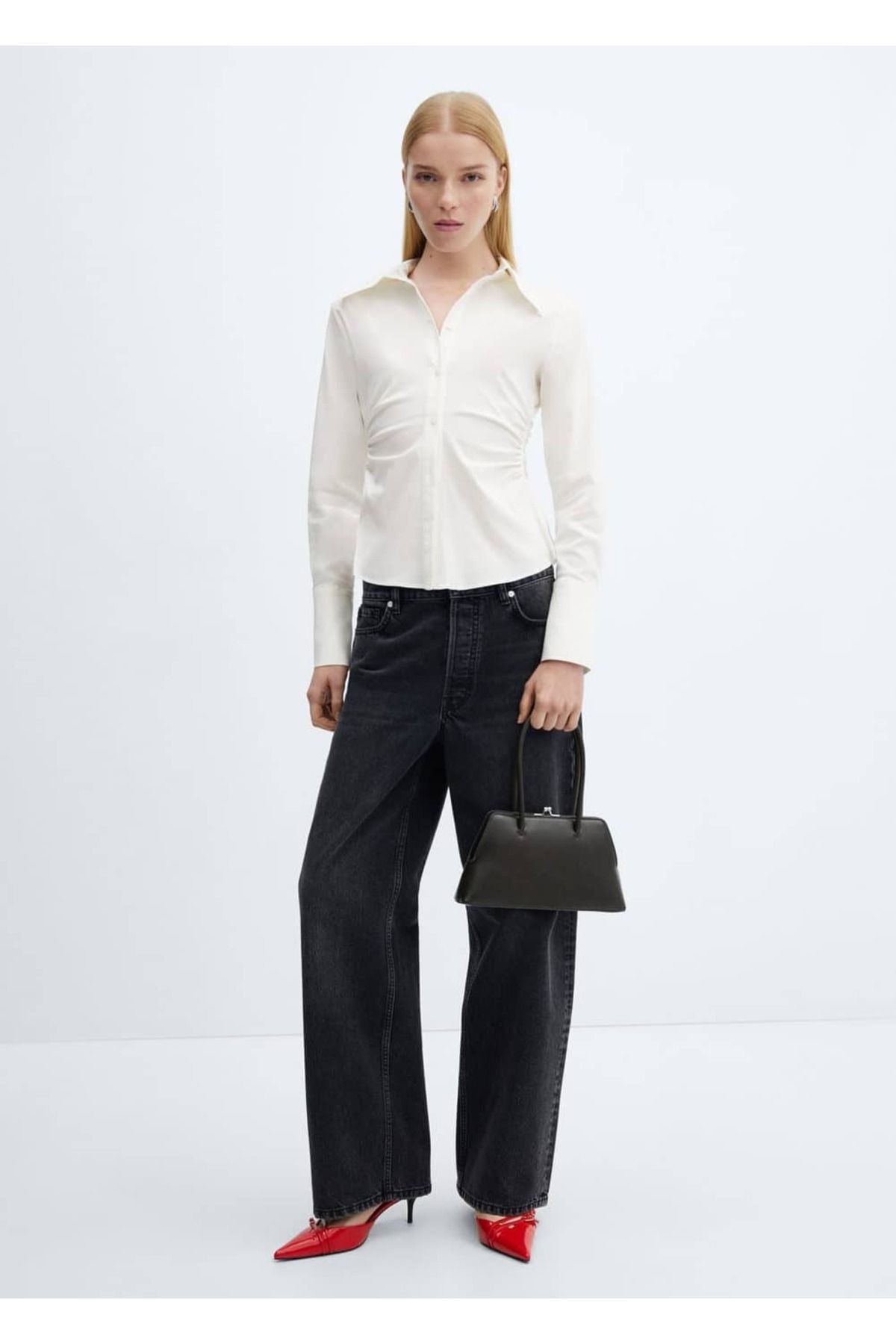 complete the look image
