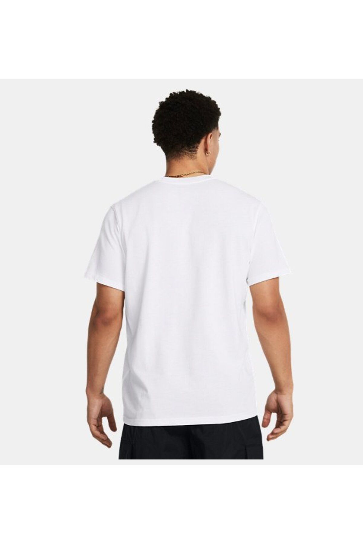 تی شرت ورزشی سفید مردانه آستین کوتاه برچسب زرهی 1382831 101 Under Armour