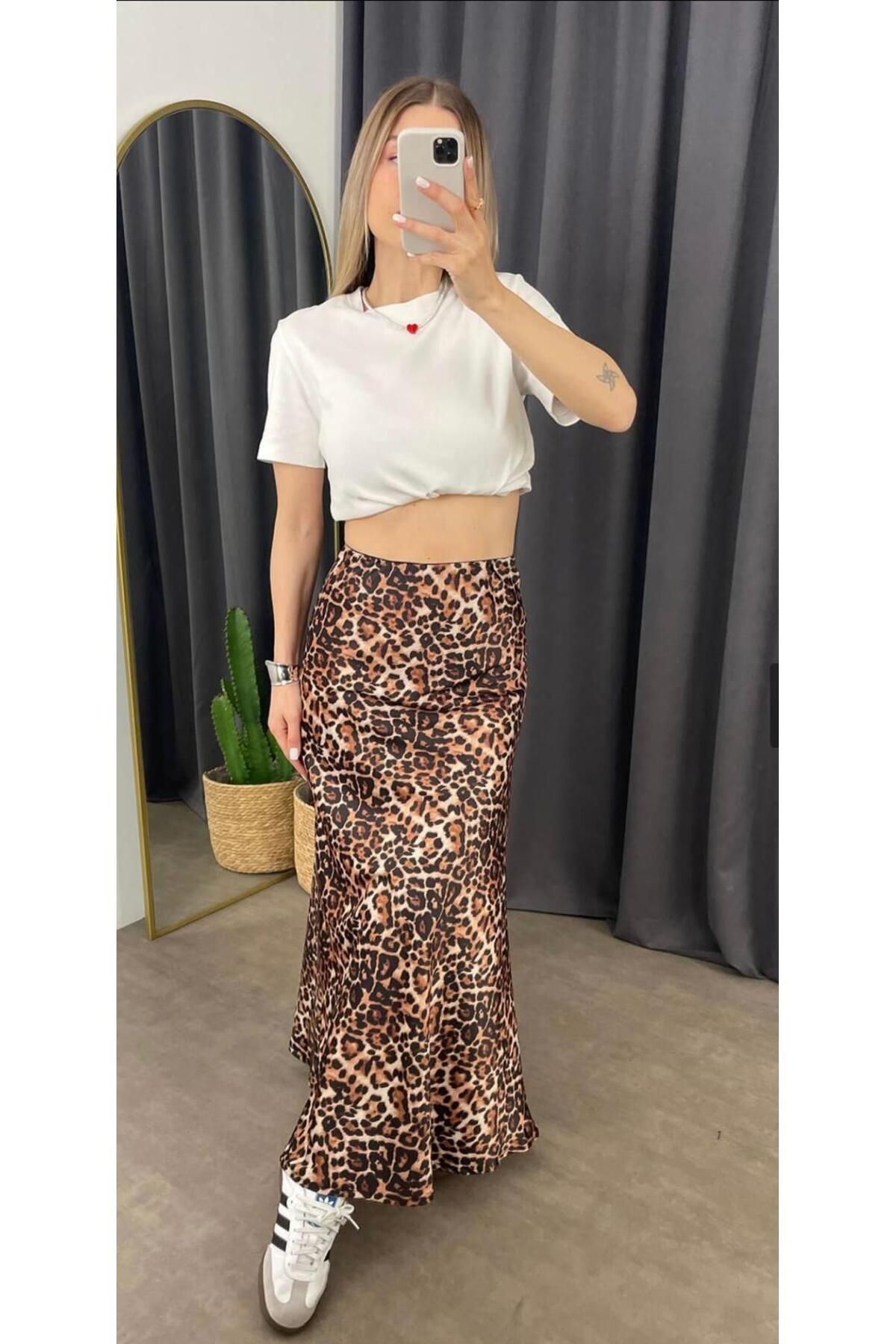 Fiori-Langer Satin-Maxirock – elastische Taille 3