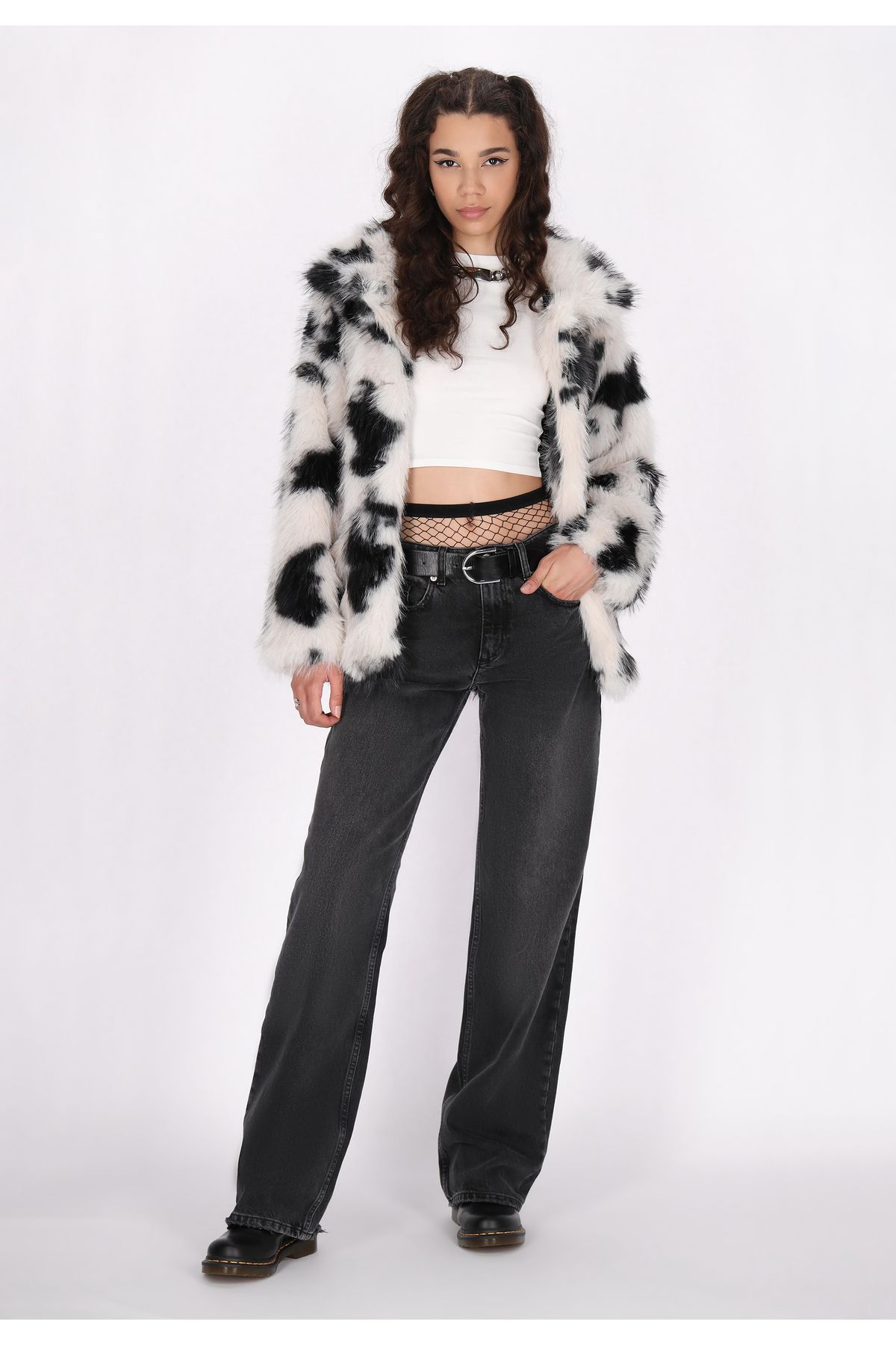 complete the look image
