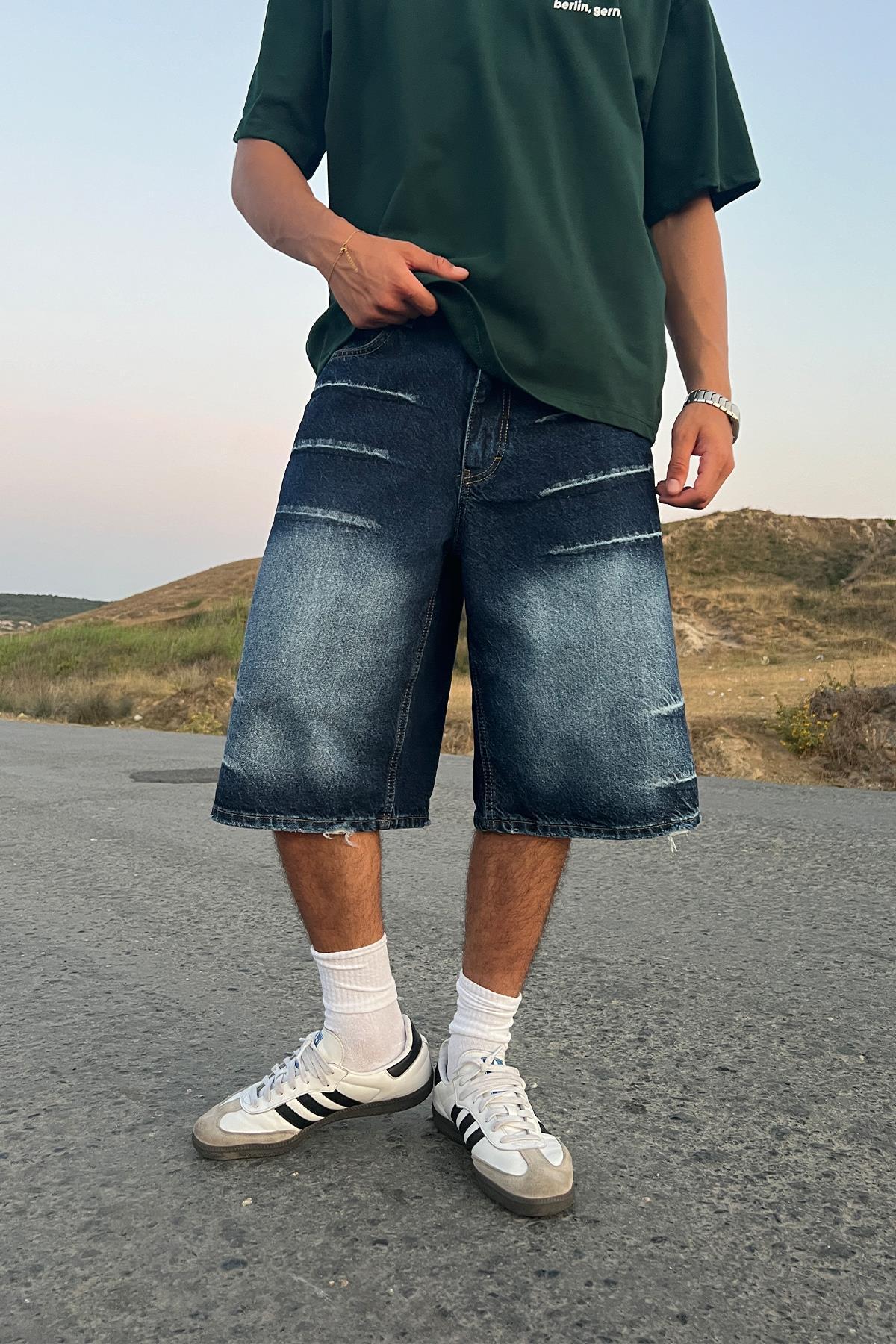 BAGGY SHORTS - DARK BLUE