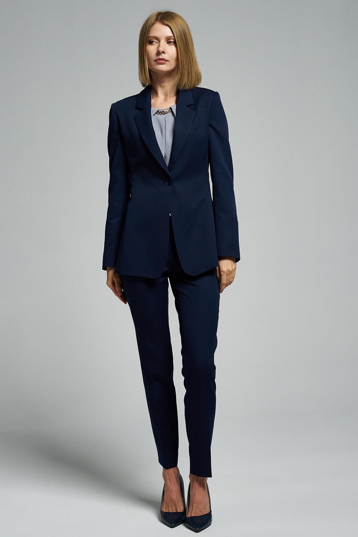 complete the look image