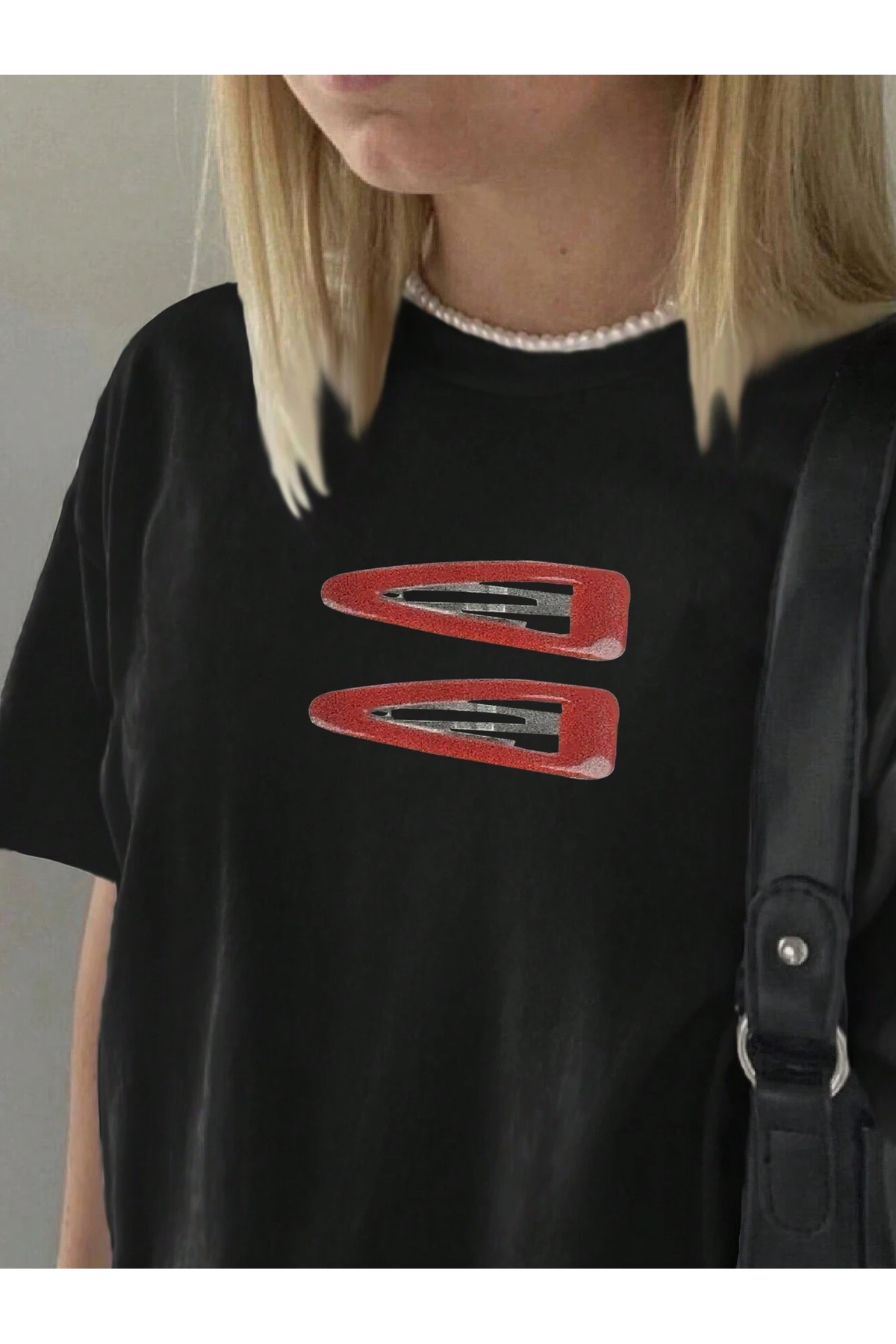 Women's Black Regular Fit Printed Short Sleeve T-Shirt