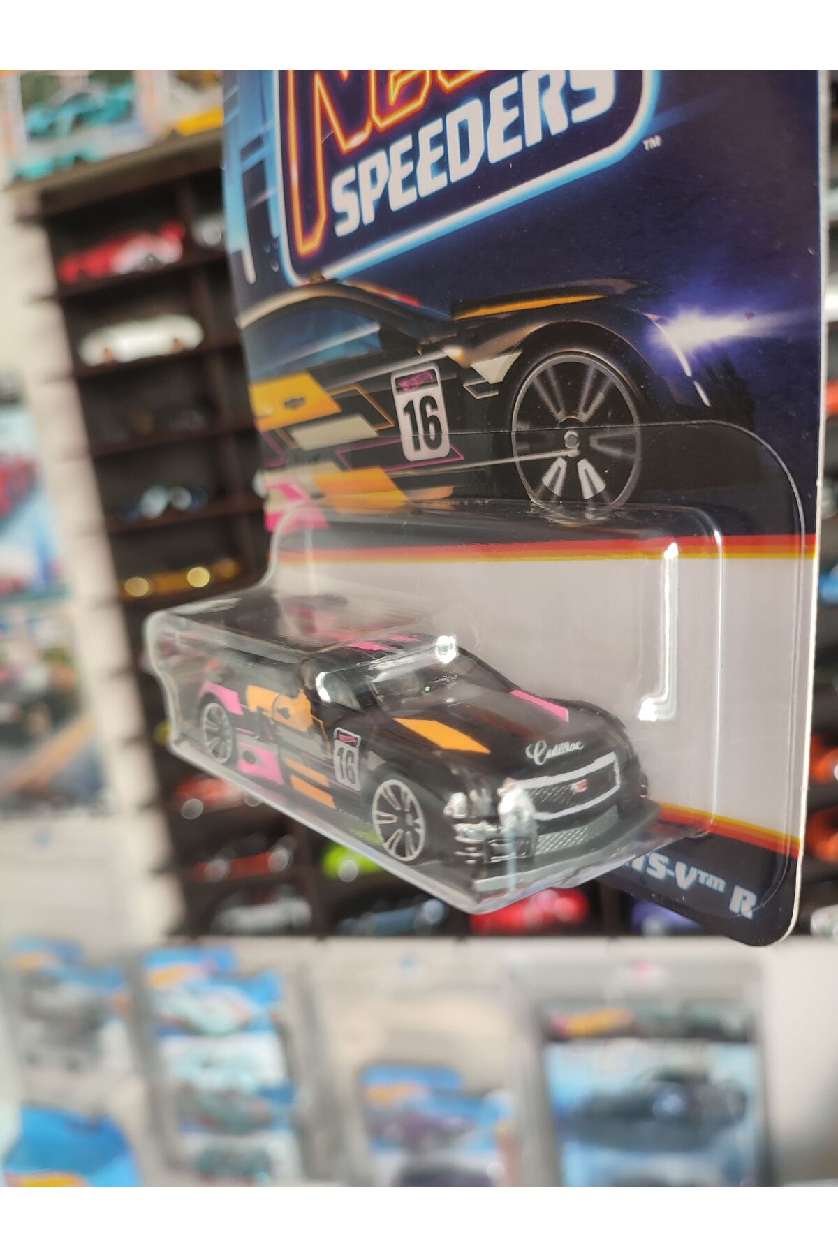 HOT WHEELS NEON SPEEDERS '16 CADİLLAC ATS-V R - Fiyatı, Yorumları
