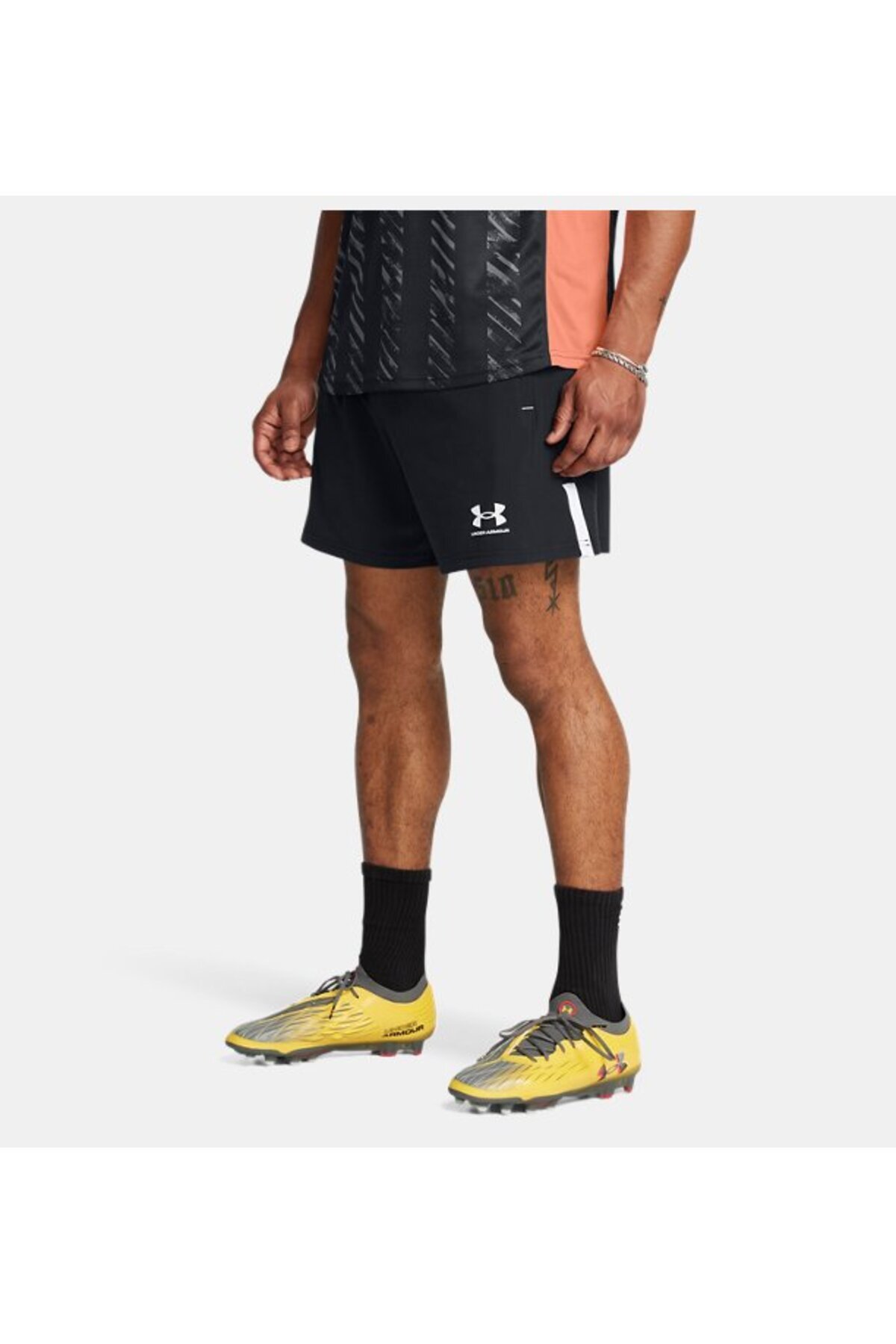 آندر آرمور شلوارک مردانه UA Challenger Pro Woven کد 1379454-003