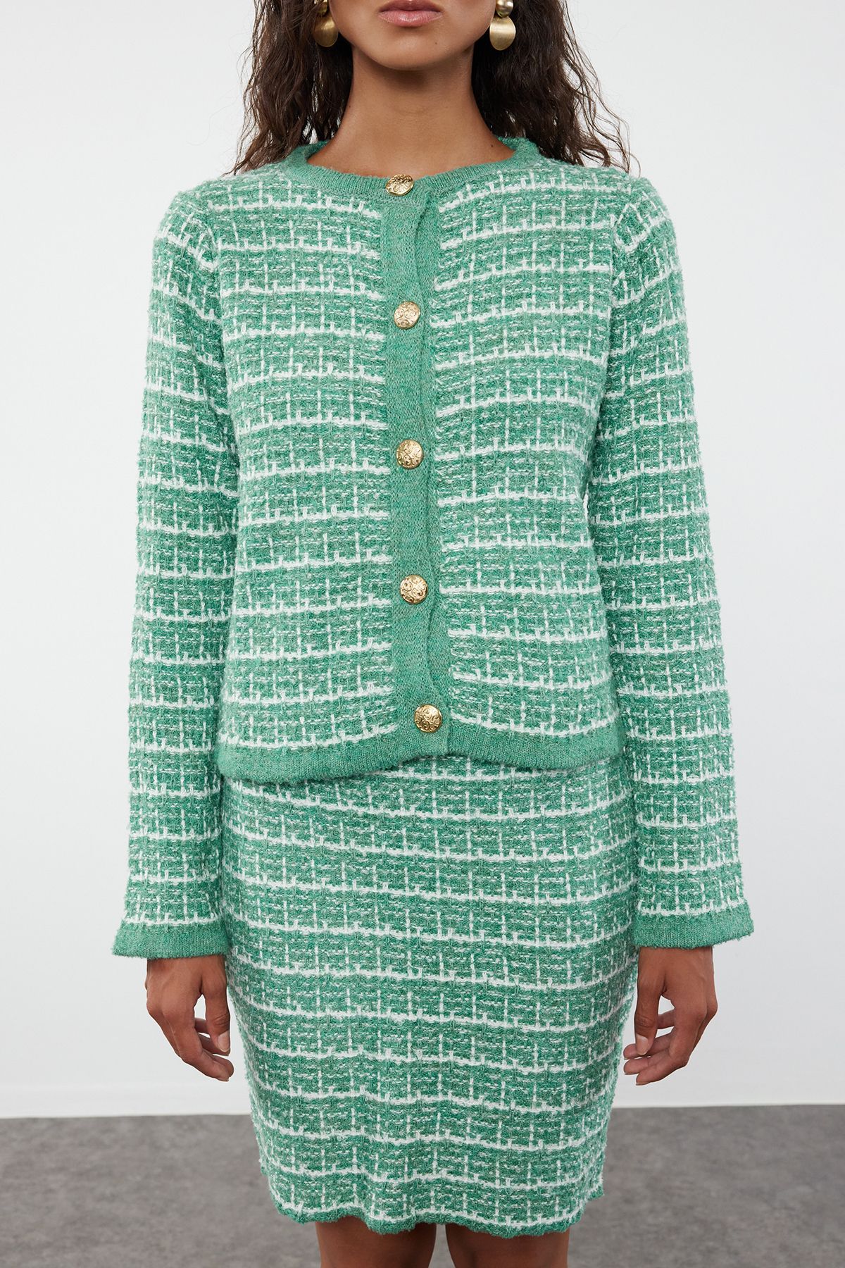 Trendyol Collection-Set de cardigan și fustă din tricotaje mentă cu textura moale - Detaliu de tricotat TWOAW24AU00001 3