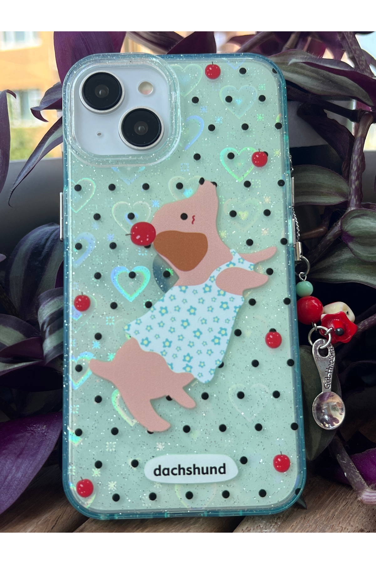 iPhone 13/14 Şeffaf Corgi Desenli Elmalı ve Kaşıklı Simli Kalp Hologram Turkuaz Kılıf 6