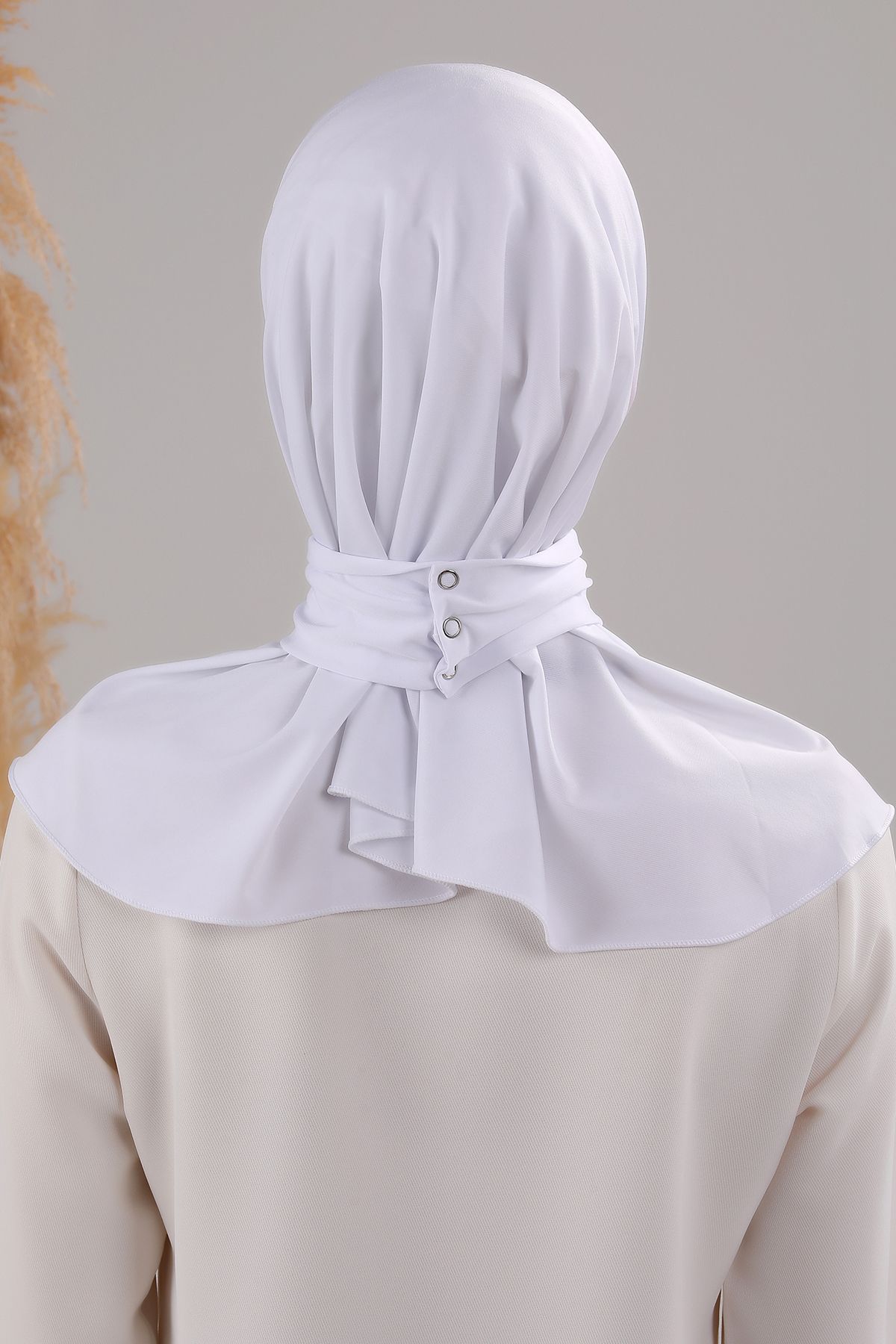 Melodi Scarf-White Hijab Shawl Bonnet - Inner Head Scarf and Knob Buckle Set 4