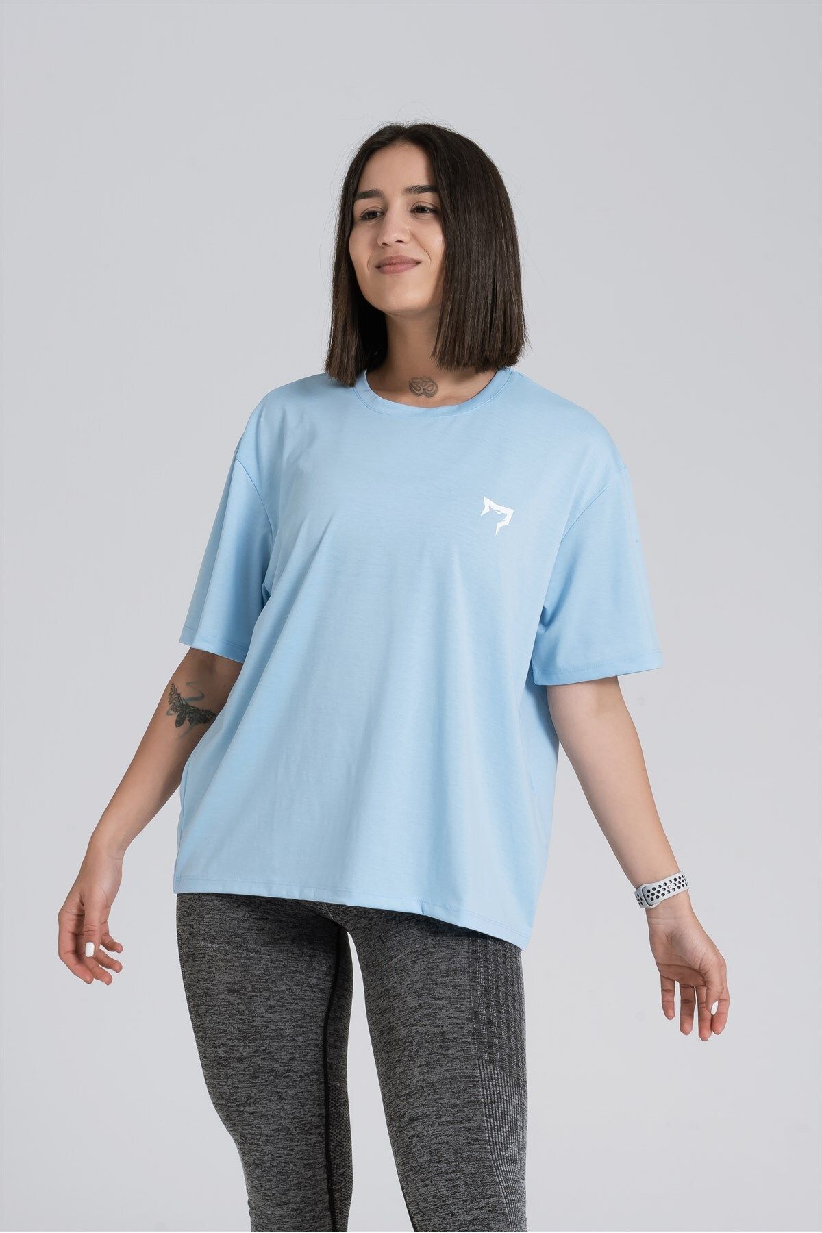 Gymwolves-Übergroßes Damen-T-Shirt | Hellblau | Baumwollserie | 1