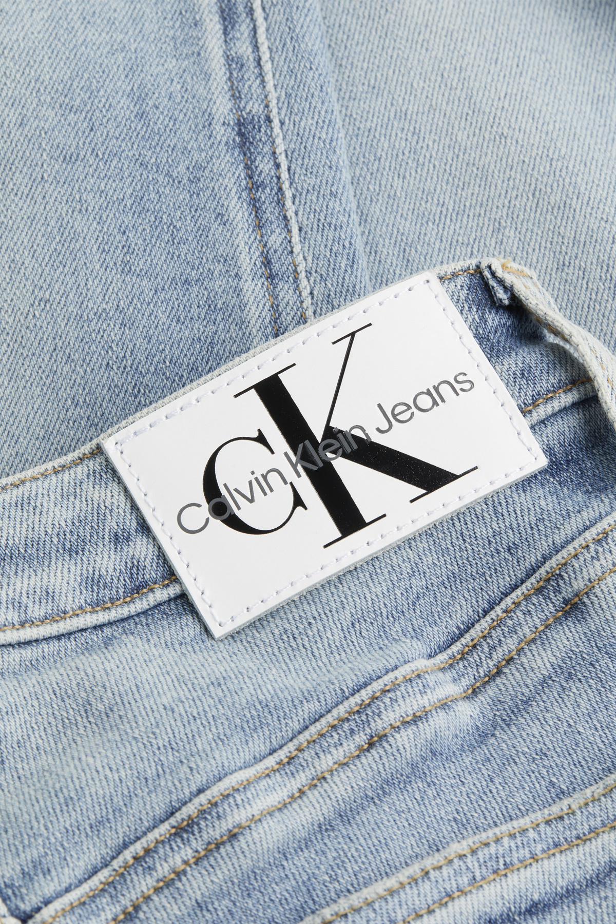 Calvin Klein-Farmer Skinny J20J223642 - Cut Cut 2