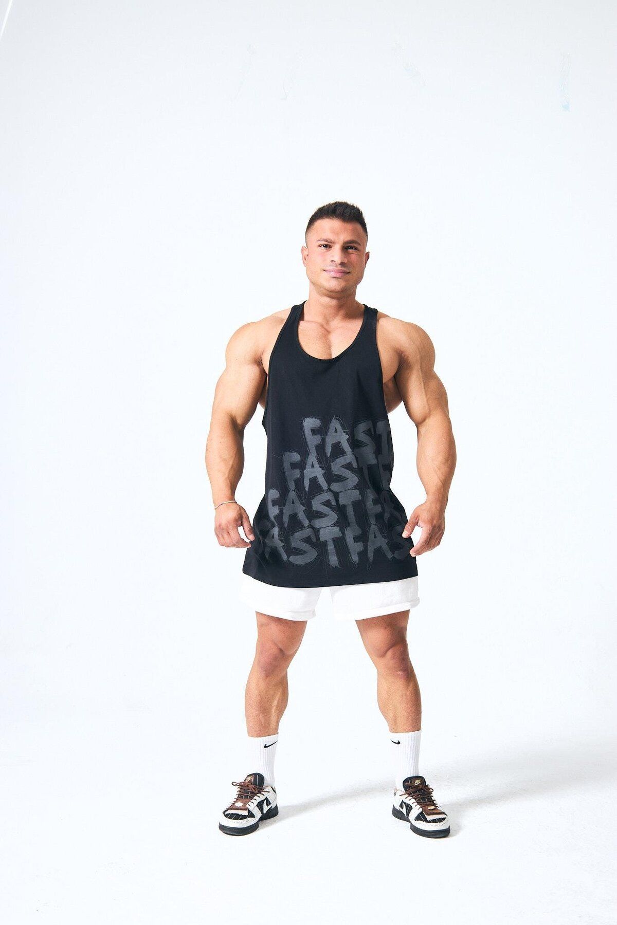 complete the look image