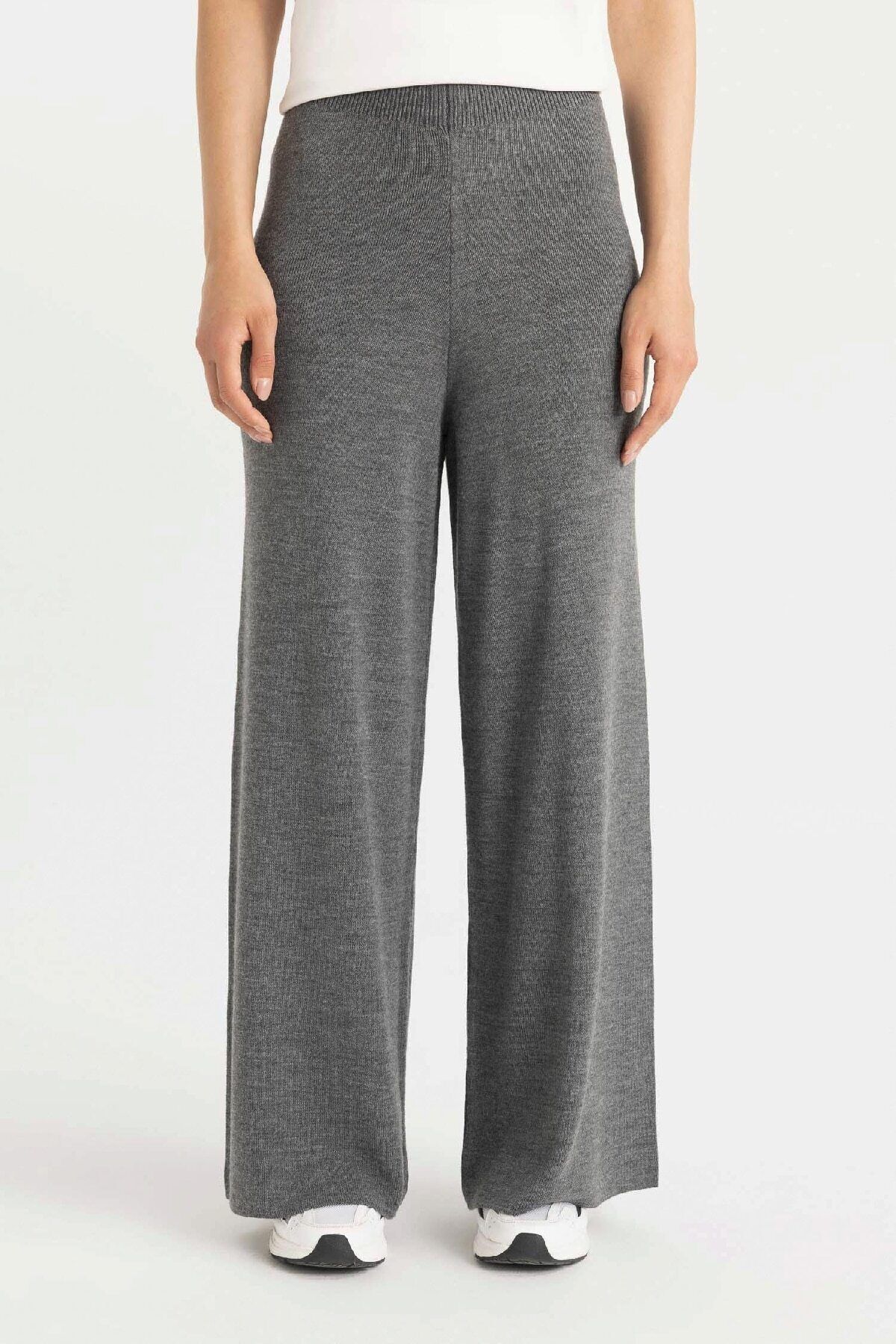 شلوار حجاب زنانه دفاکتو | V0088AZ24AU Defacto - Image 4