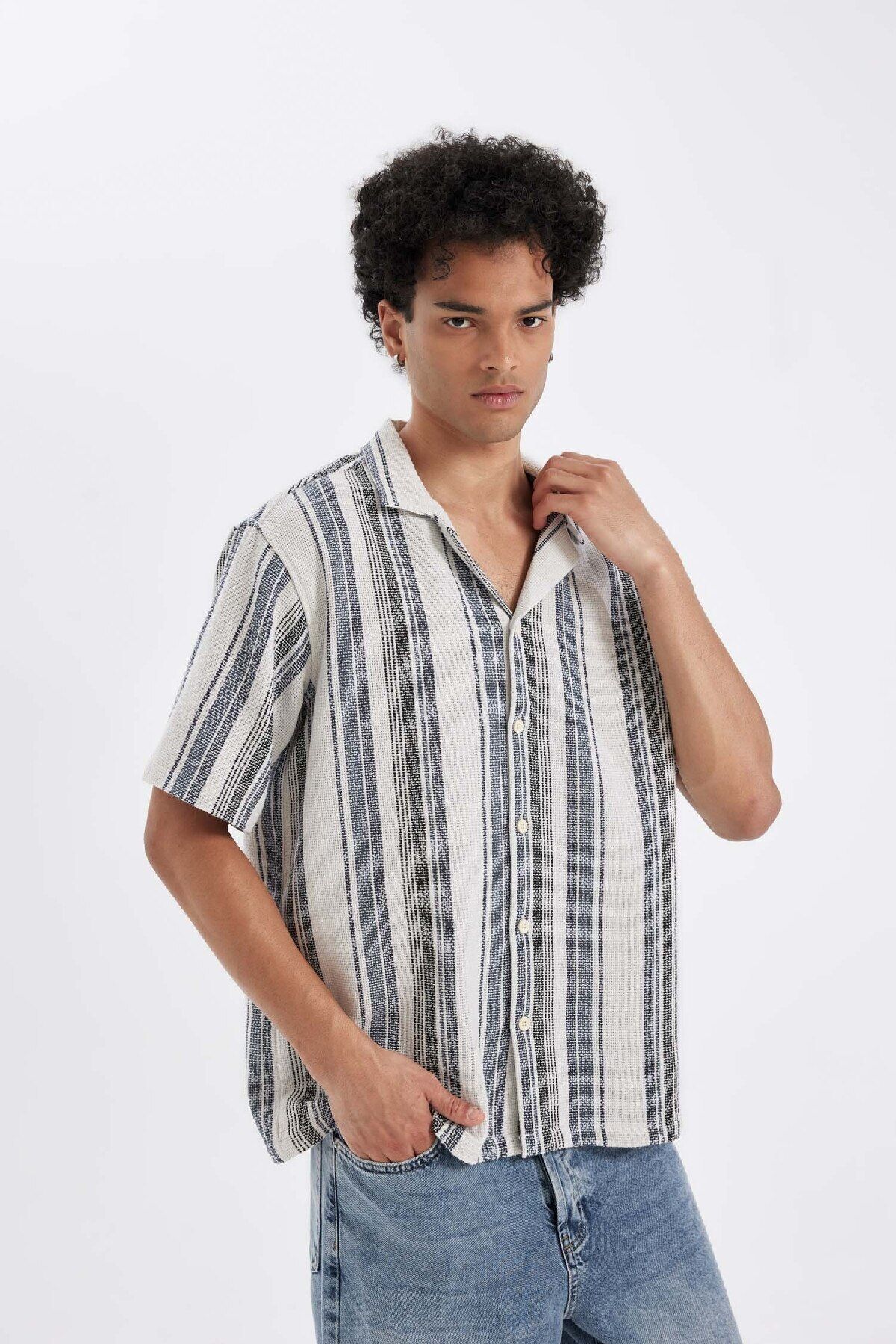 پیراهن مردانه دفاکتو | D4723AX24HS Defacto - Image 3