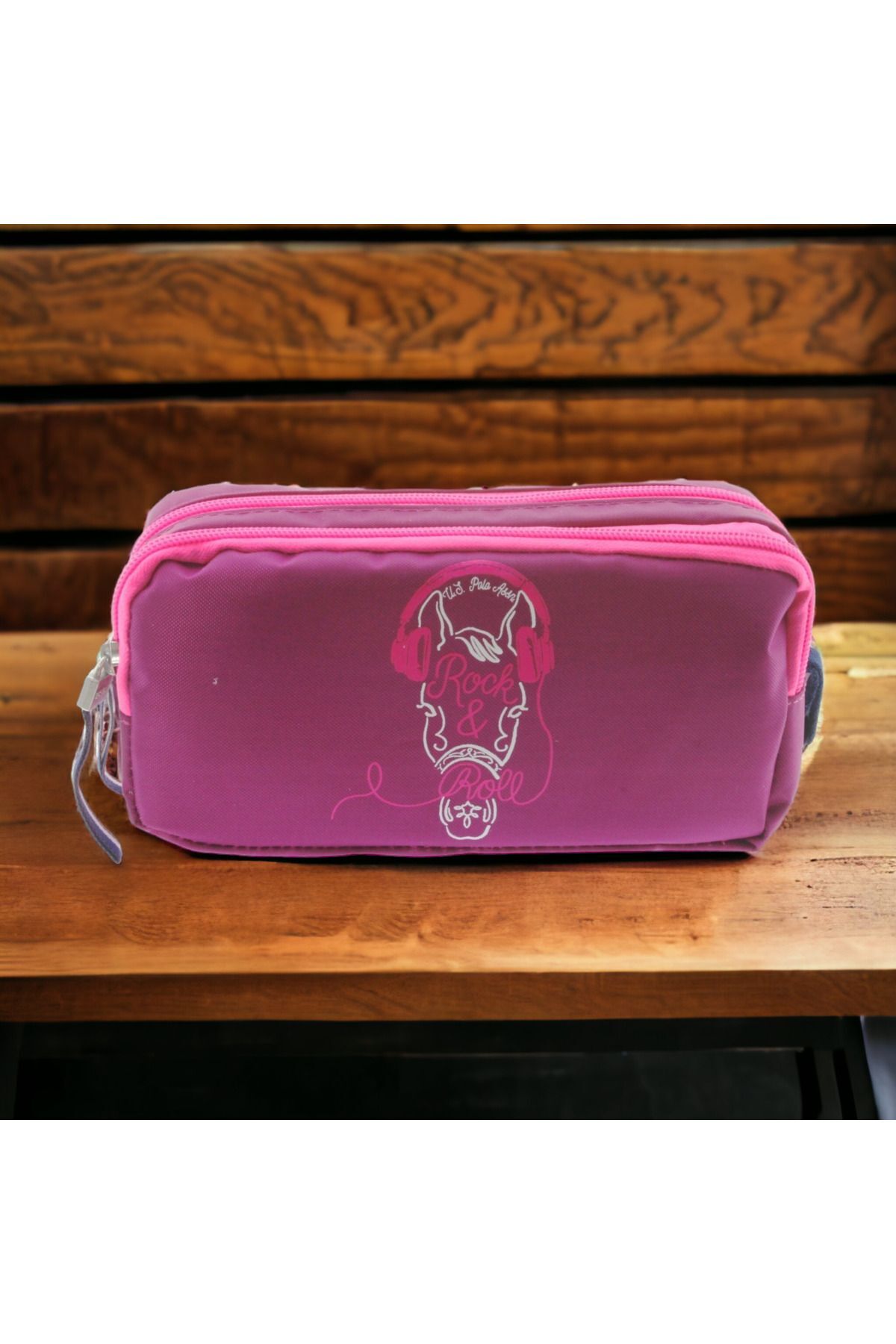 SEYFİKİRTASİYE ÇİFT BÖLMELİ GENİŞ İÇ HACİMLİ KALİTELİ KUMAŞ KALEM KUTUSU ÜRÜN US POLO ASSN