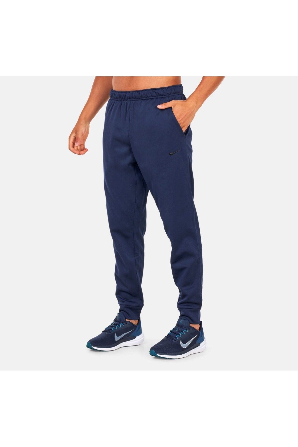 Nike therma fleece sweatpants online