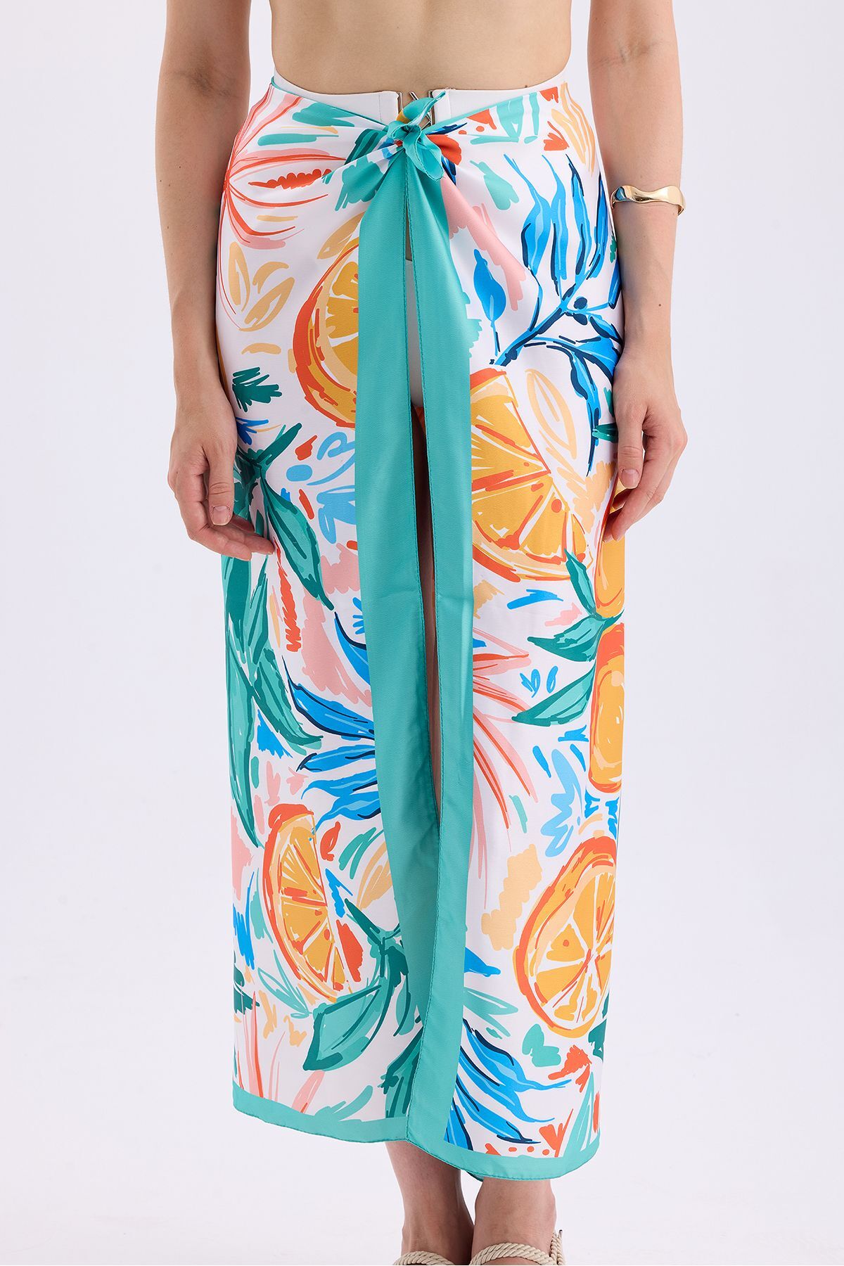 Women Beach Wear Hijab Pareo Long No Shirt Shiny Soft Fabric (150CM * 95cm)