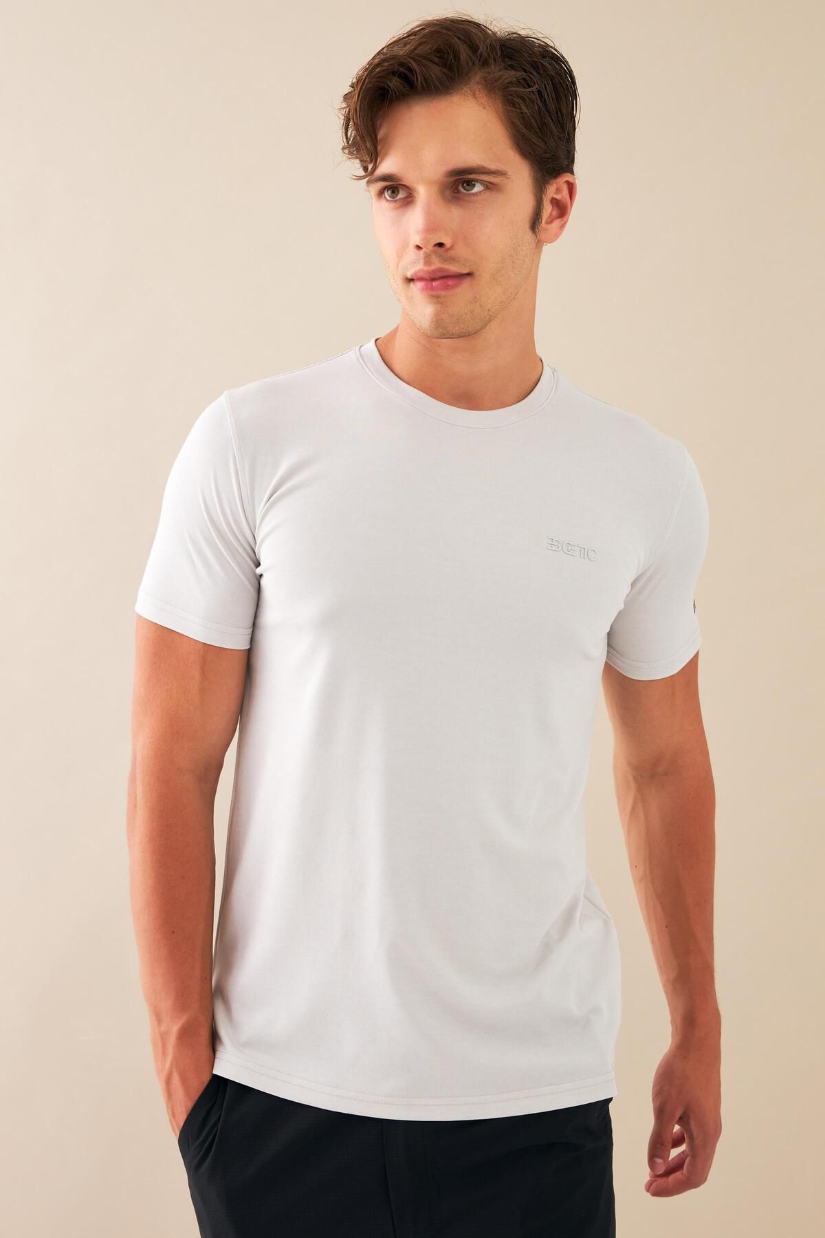 تی شرت ورزشی مردانه پیراهن پنبه ای با رنگ خاکستری صفر پارچه MERSEIZED SLIMFIT T0095 Escetic