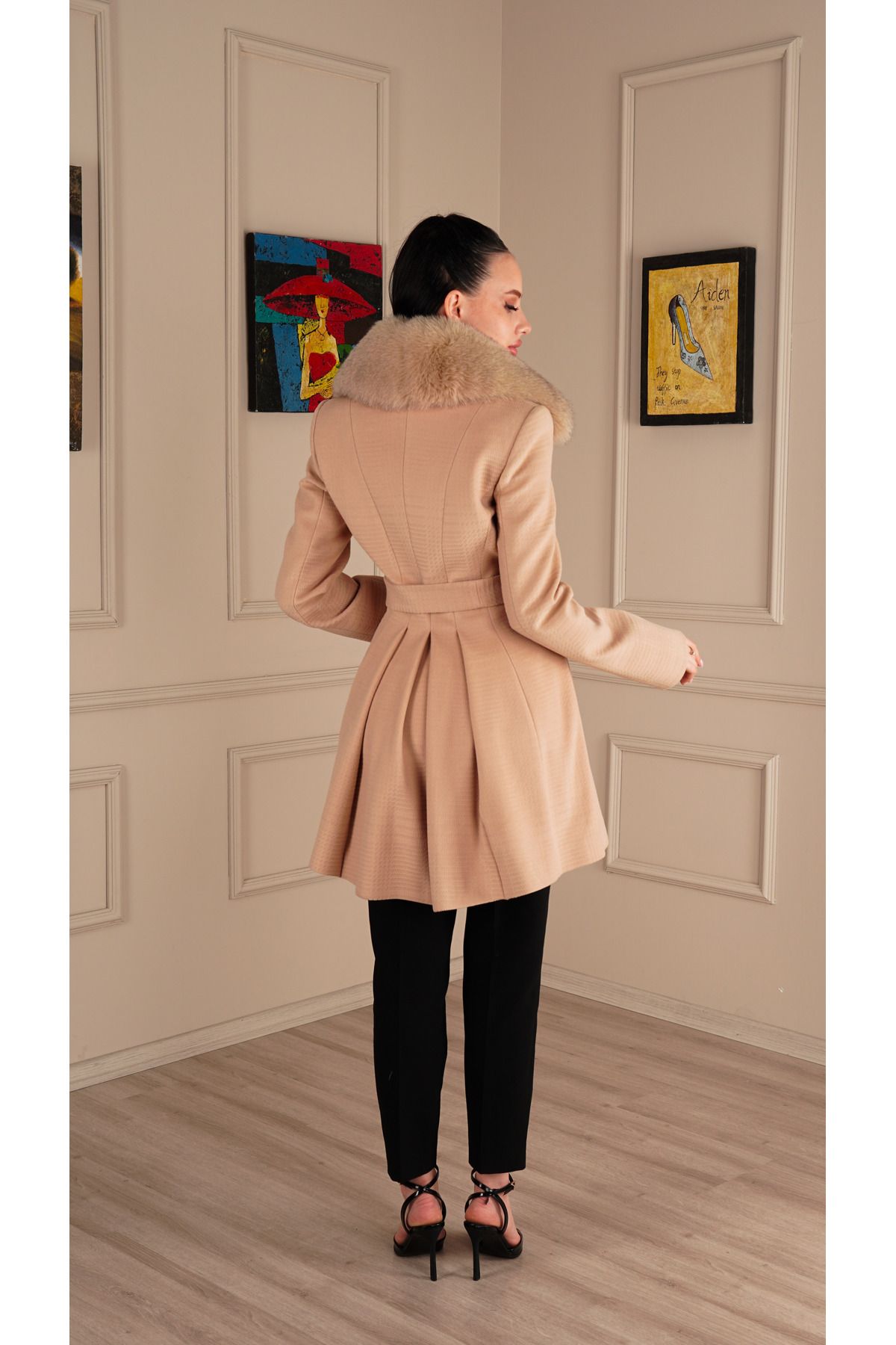 complete the look image