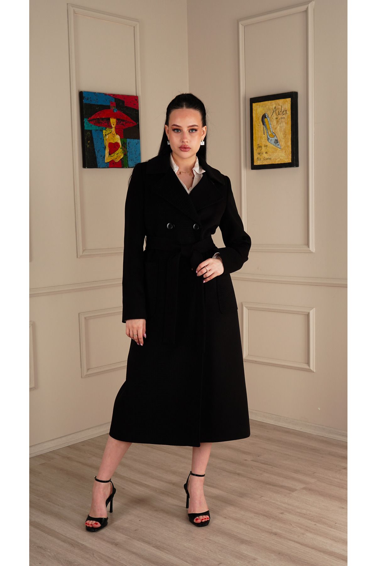 complete the look image
