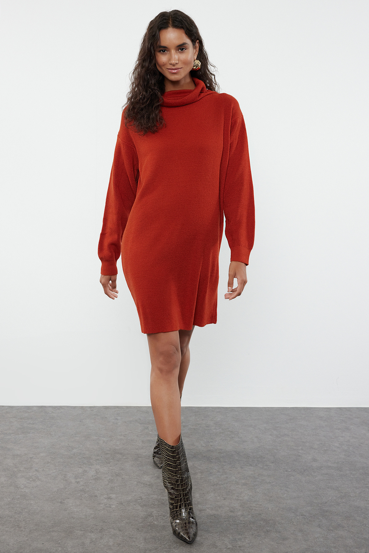 Trendyol Collection Széles szabású csempe mini kötöttáru ruha - TWOAW23EL00026