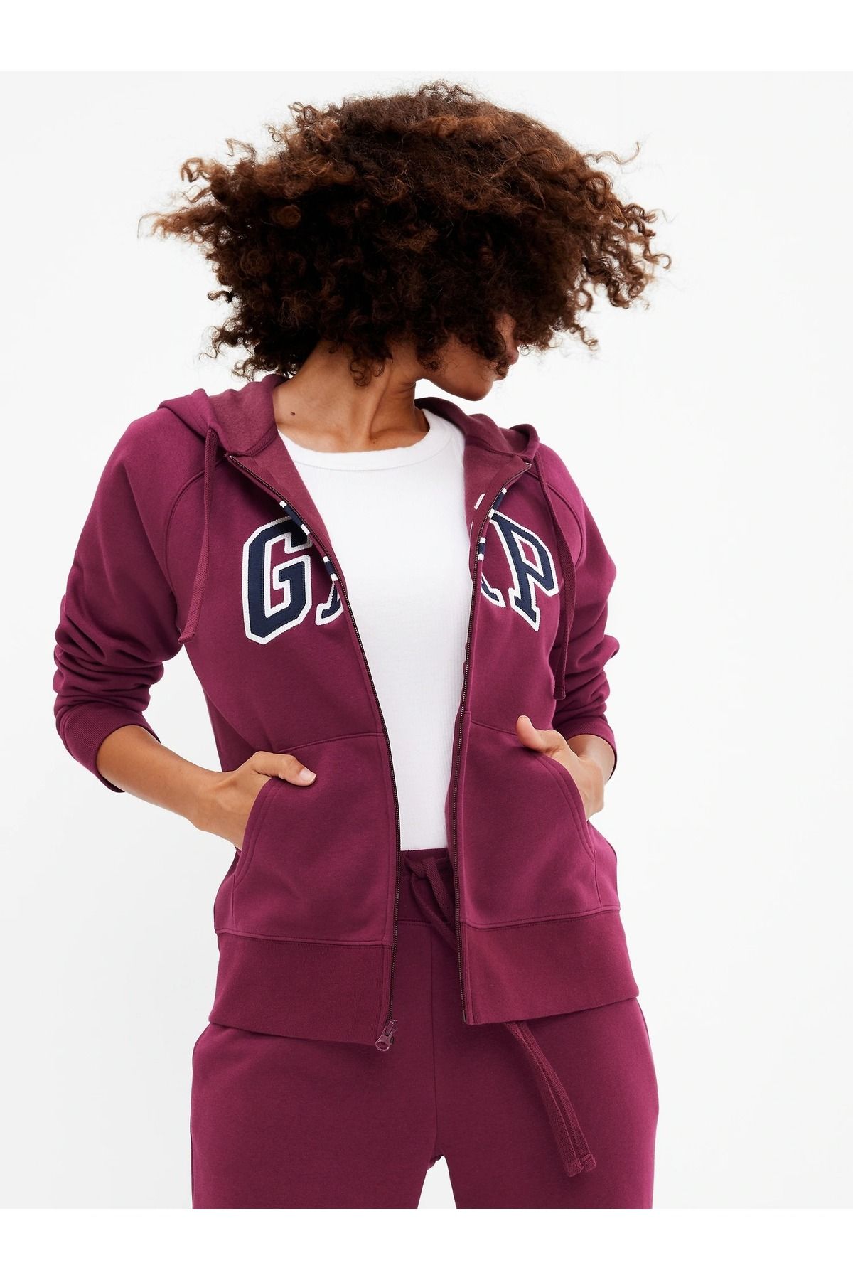 Sweat gap femme bleu marine 2025