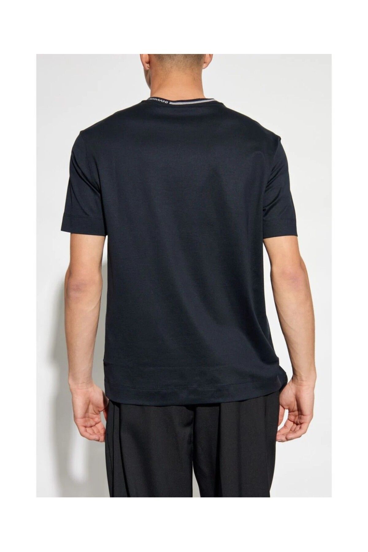 تی شرت مردانه آستین کوتاه نخی یقه گرد آبی سرمه ای 6D1T95 1JOSZ-0920 Emporio Armani