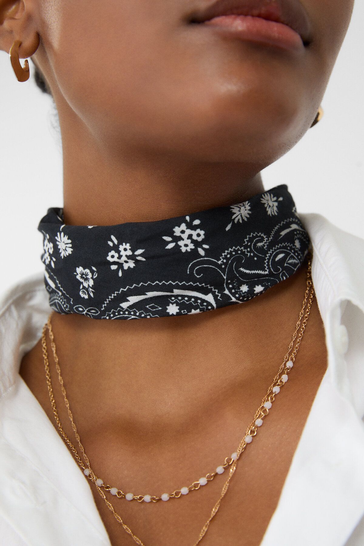 Stradivarius-Patterned Bandana 2
