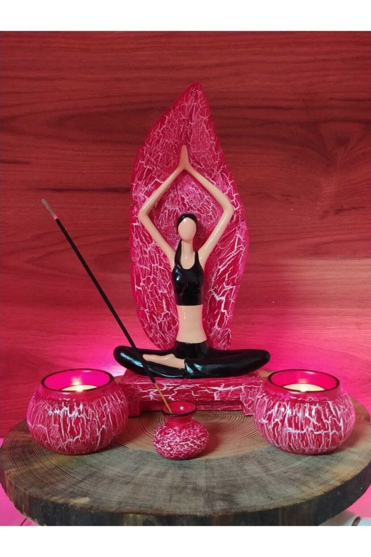 Yoga Yapan Kız Tütsülük Ve Mumluk Dhyykçatlatma 3