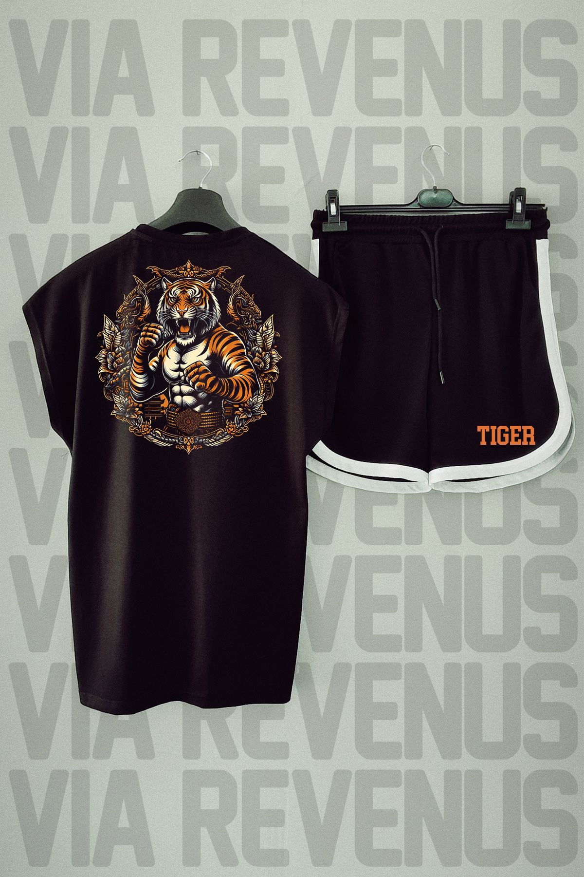 Vordevia Costum Sport Black Tiger Kickboxing - Tricou Și Pantaloni Scurți Cu Decolteu, Mânecă Zero, Imprimeu La Spate Unisex - M