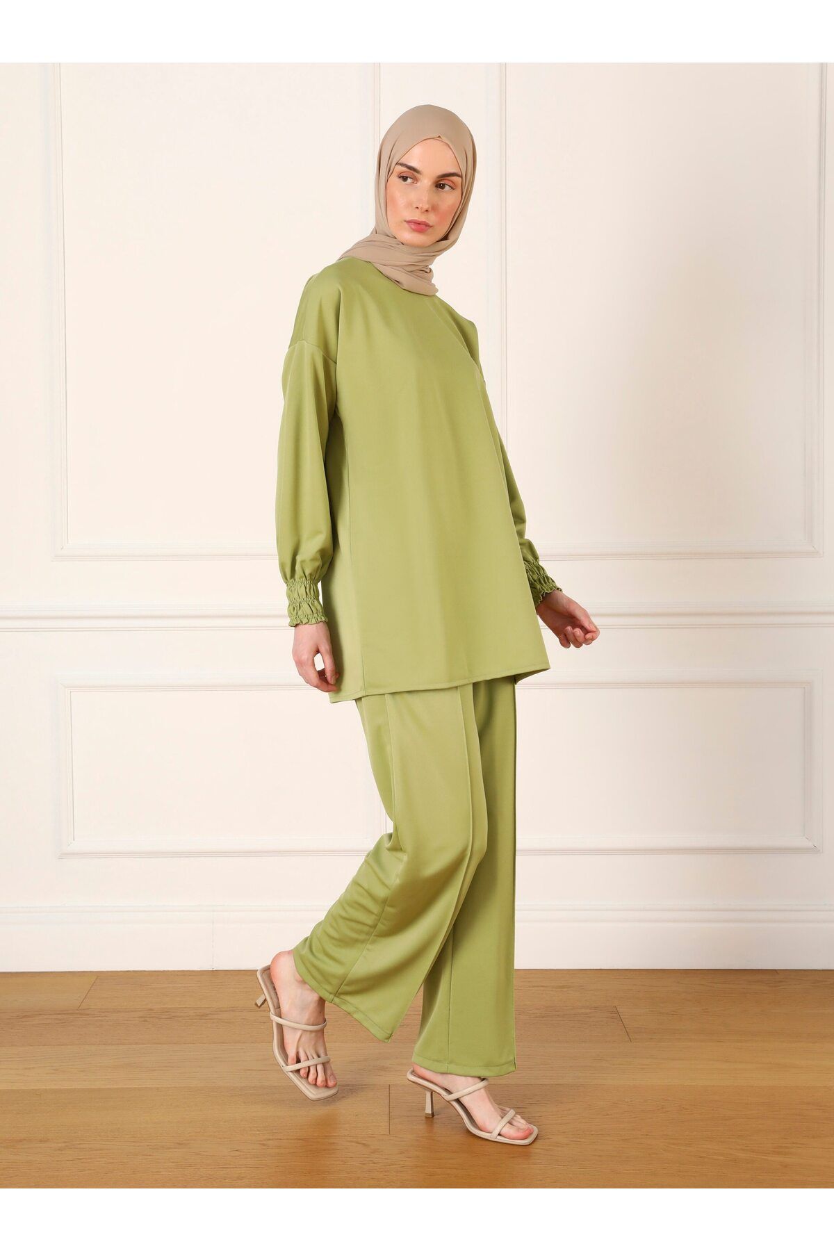 Refka-Oil Green Gipe Detailed Tunic and Trousers Set 3