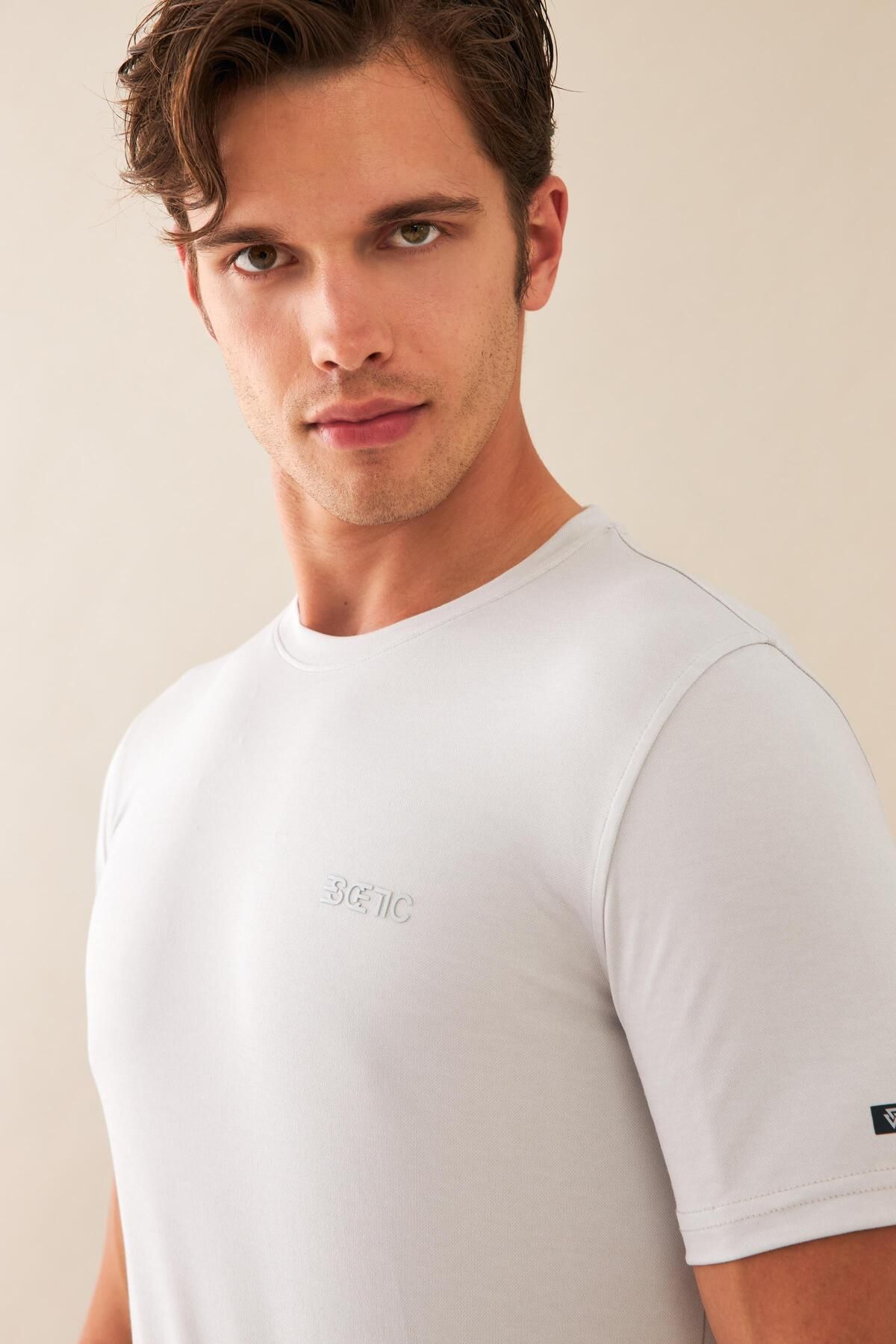 تی شرت ورزشی مردانه پیراهن پنبه ای با رنگ خاکستری صفر پارچه MERSEIZED SLIMFIT T0095 Escetic